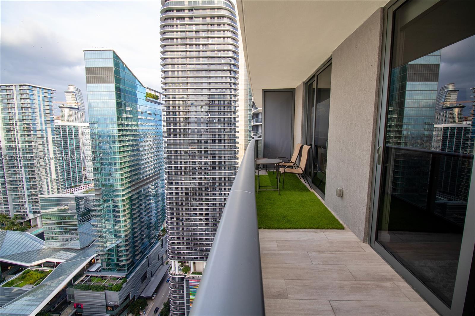 55 SW 9th St Unit 3810, Miami, Florida, 33130, United States, 1 Bedroom Bedrooms, ,2 BathroomsBathrooms,Residential,For Sale,55 SW 9th St Unit 3810,1642010