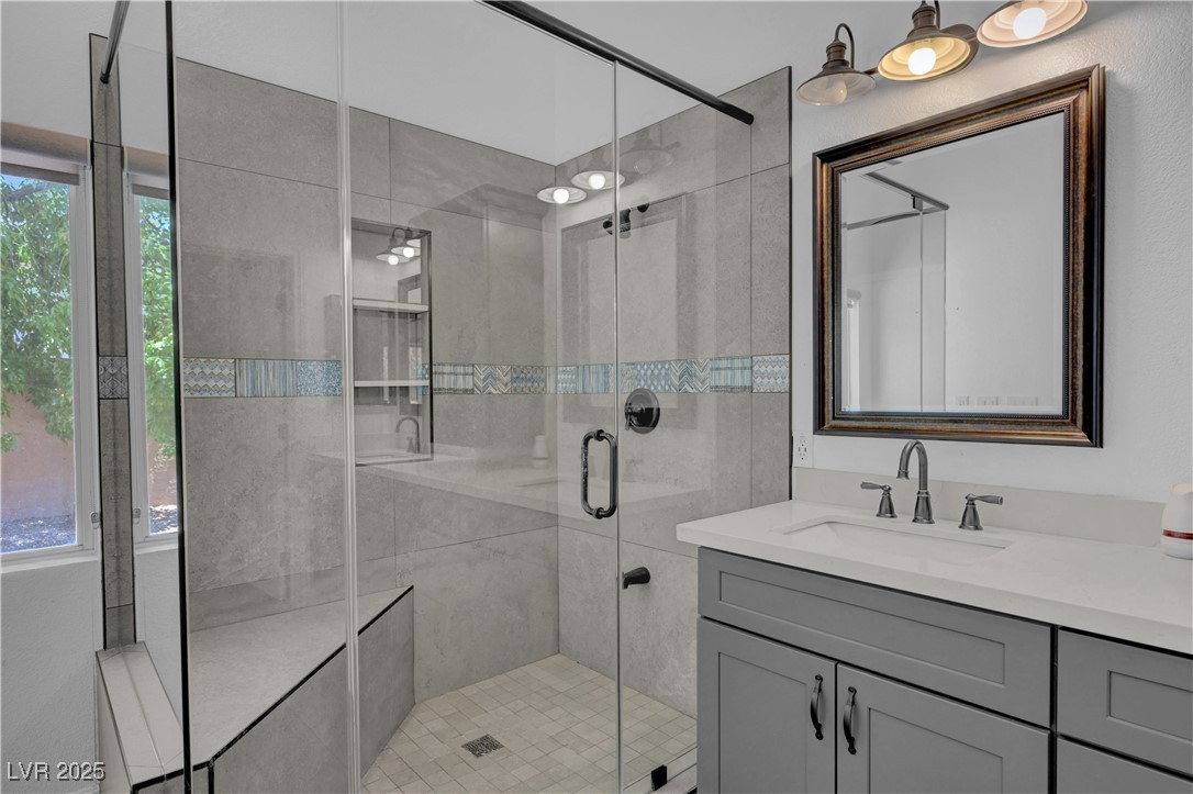 Henderson, Nevada, 89052, United States, 5 Bedrooms Bedrooms, ,2 BathroomsBathrooms,Residential,For Sale,1897207