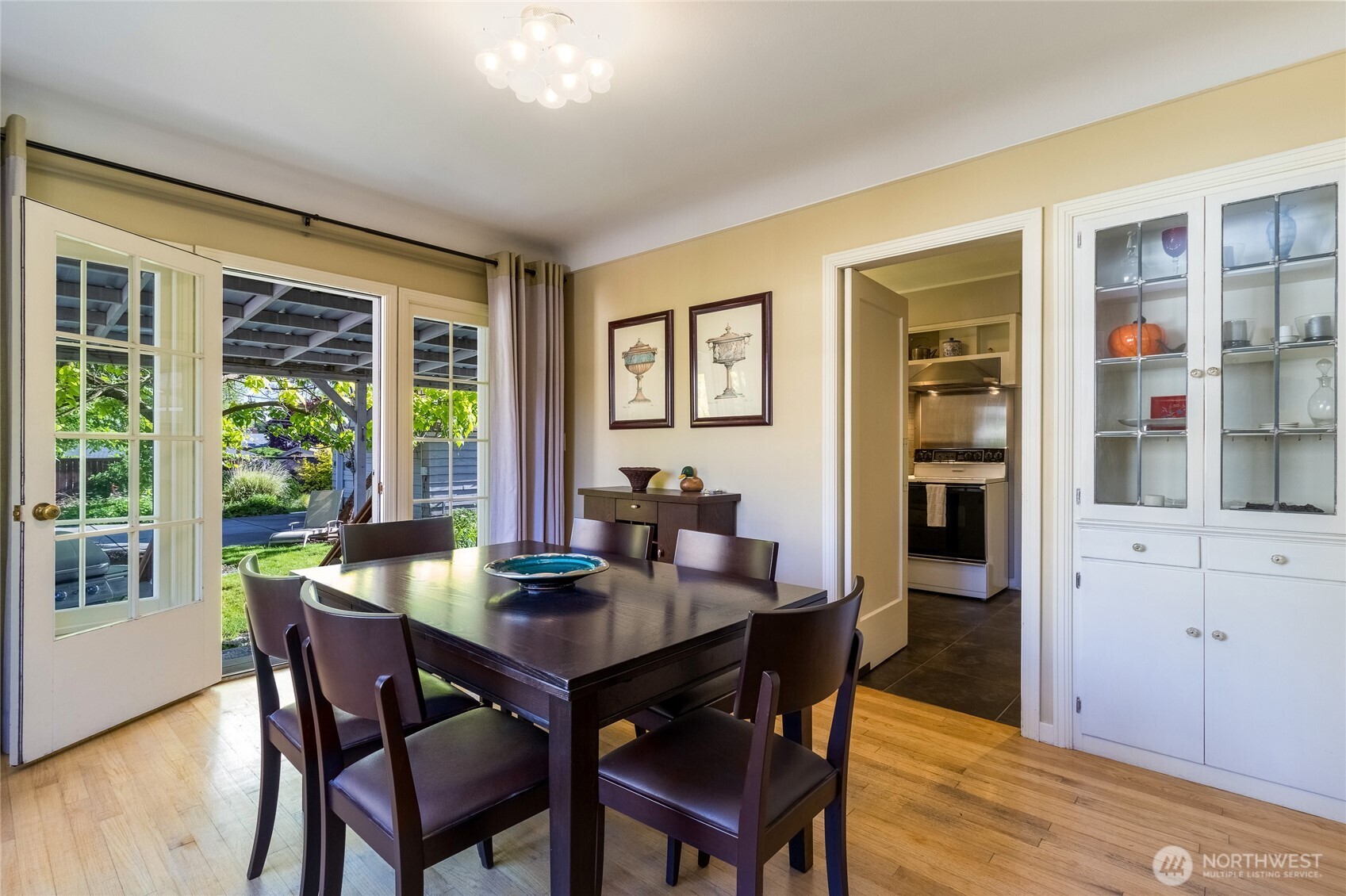 Walla Walla, Washington, 99362, United States, 4 Bedrooms Bedrooms, ,2 BathroomsBathrooms,Residential,For Sale,1868266