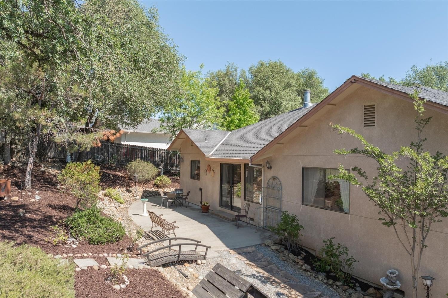 Angels Camp, California, 95222, United States, 3 Bedrooms Bedrooms, ,2 BathroomsBathrooms,Residential,For Sale,1881530