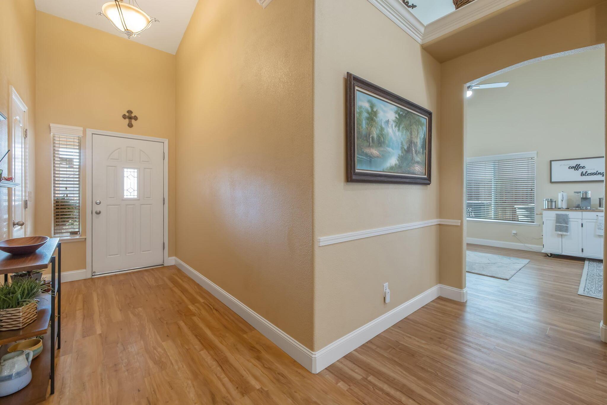 Visalia, California, 93291, United States, 3 Bedrooms Bedrooms, ,2 BathroomsBathrooms,Residential,For Sale,2013807