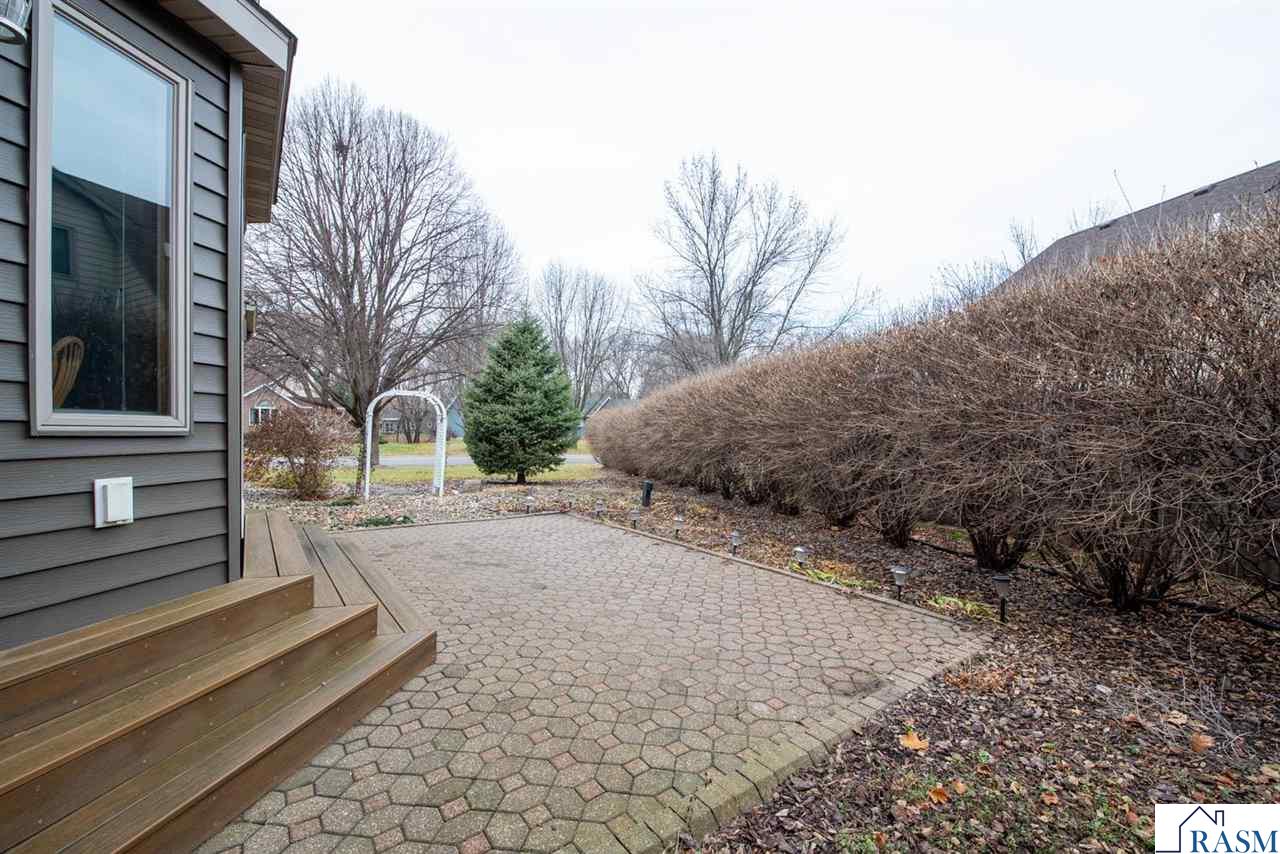 North Mankato, Minnesota, 56003, United States, 5 Bedrooms Bedrooms, ,3 BathroomsBathrooms,Residential,For Sale,1998081