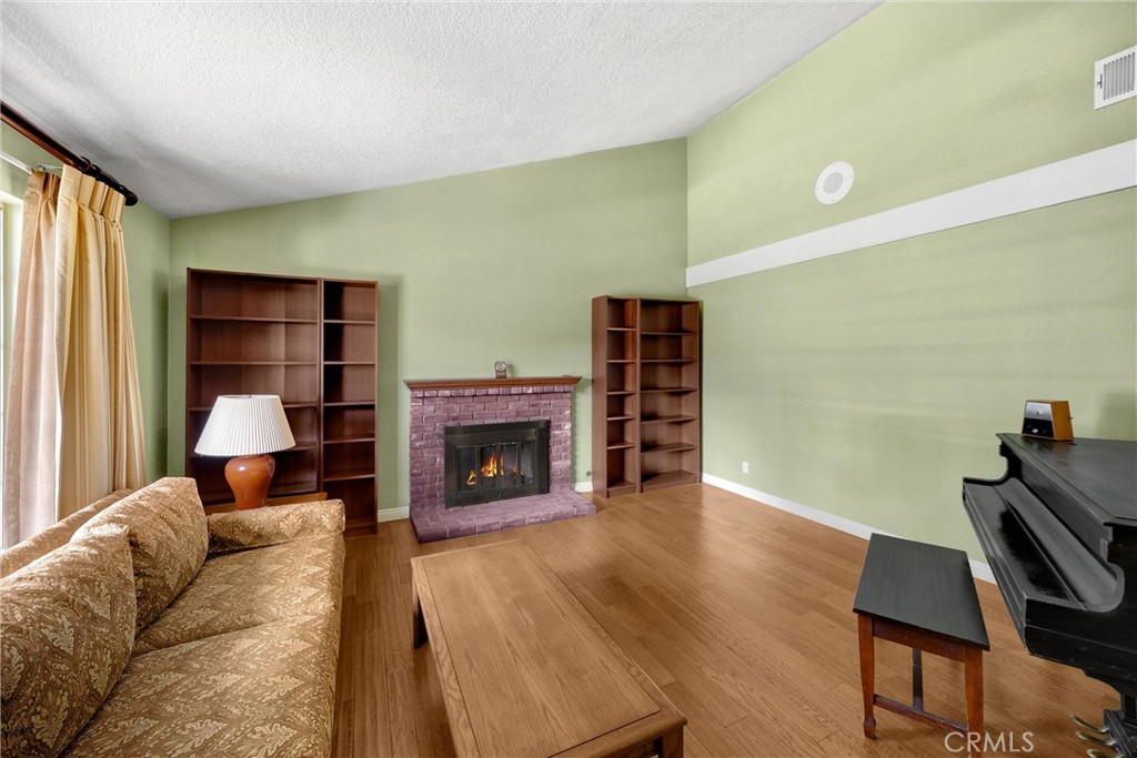 Upland, California, 91786, United States, 5 Bedrooms Bedrooms, ,2 BathroomsBathrooms,Residential,For Sale,1927860