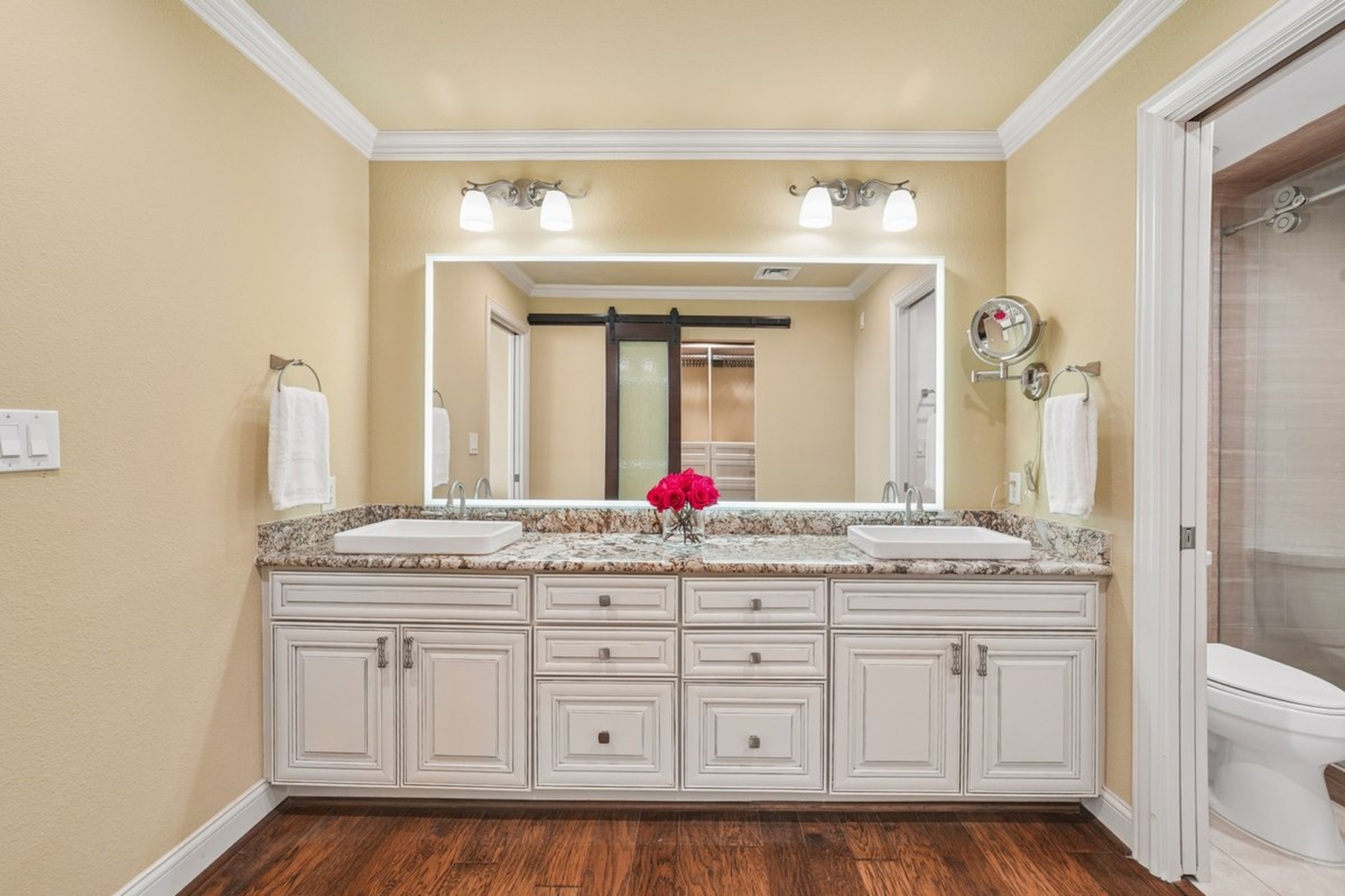  Panoramic Dallas Skyline Views  Renovated Luxury Residence at The Athena - 物件實景
