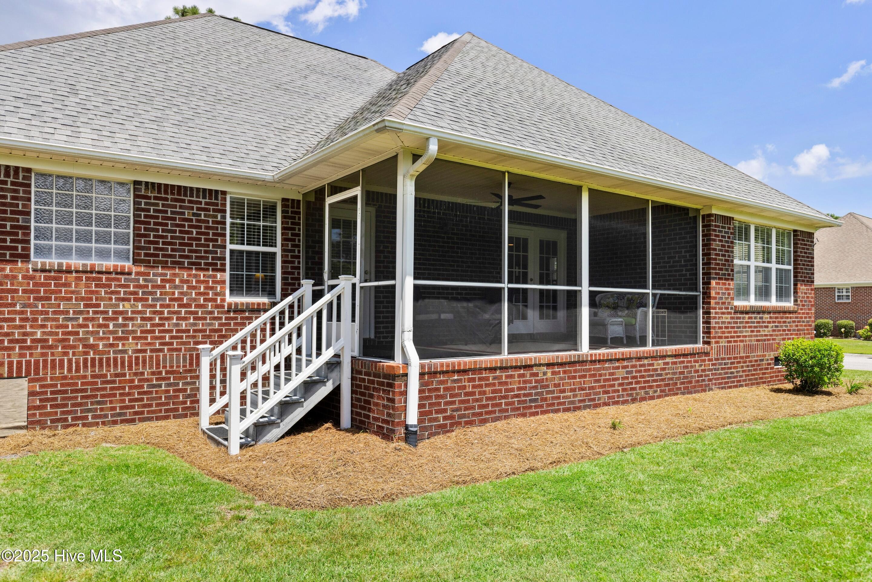 Wilmington, North Carolina, 28409, United States, 4 Bedrooms Bedrooms, ,3 BathroomsBathrooms,Residential,For Sale,1898708