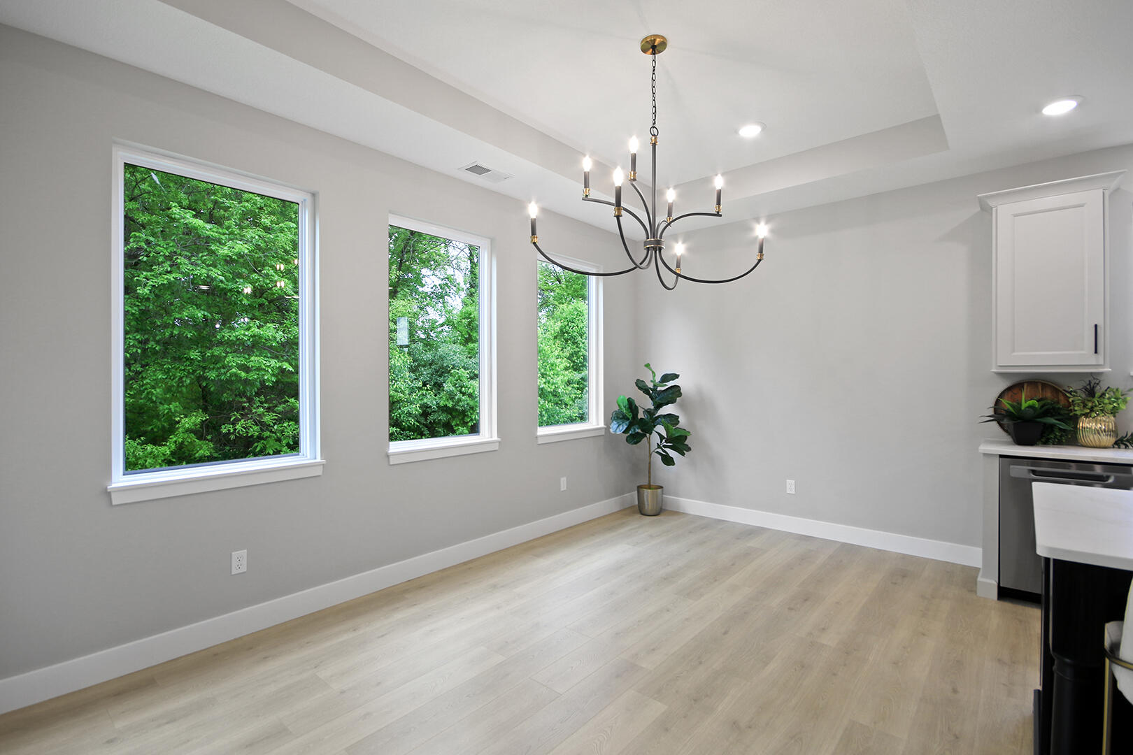 COLUMBIA, Missouri, 65202, United States, 4 Bedrooms Bedrooms, ,3 BathroomsBathrooms,Residential,For Sale,2008835