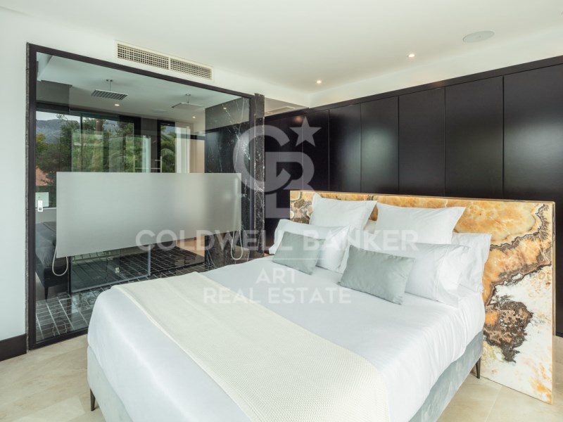 Marbella, Andalusia, ES, 5 Bedrooms Bedrooms, ,6 BathroomsBathrooms,Residential,For Sale,1804123