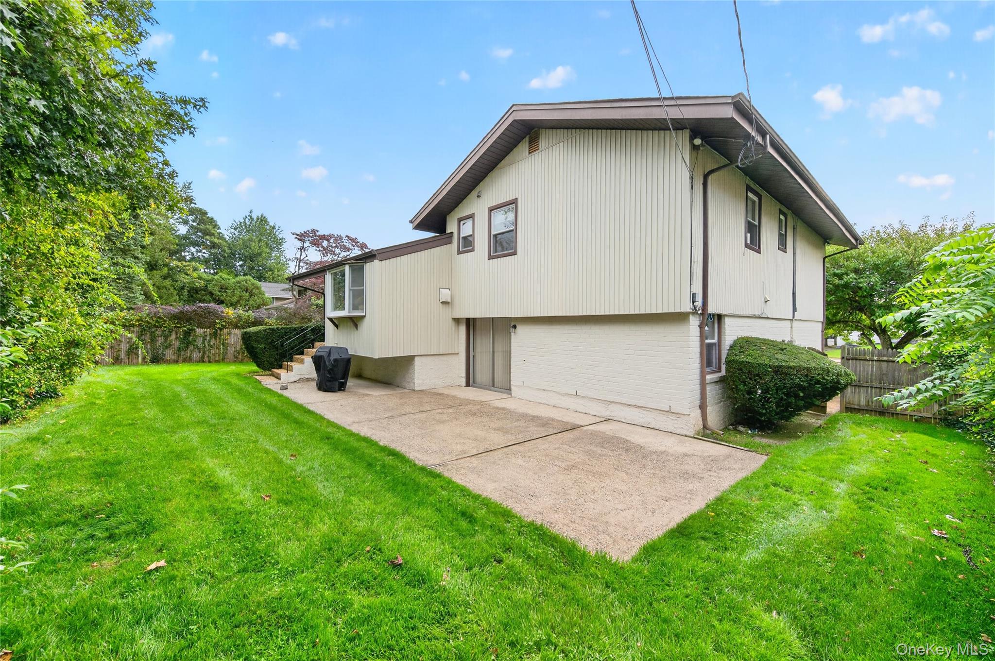  167 Maytime Drive, Jericho, NY, 11753 - 物件實景