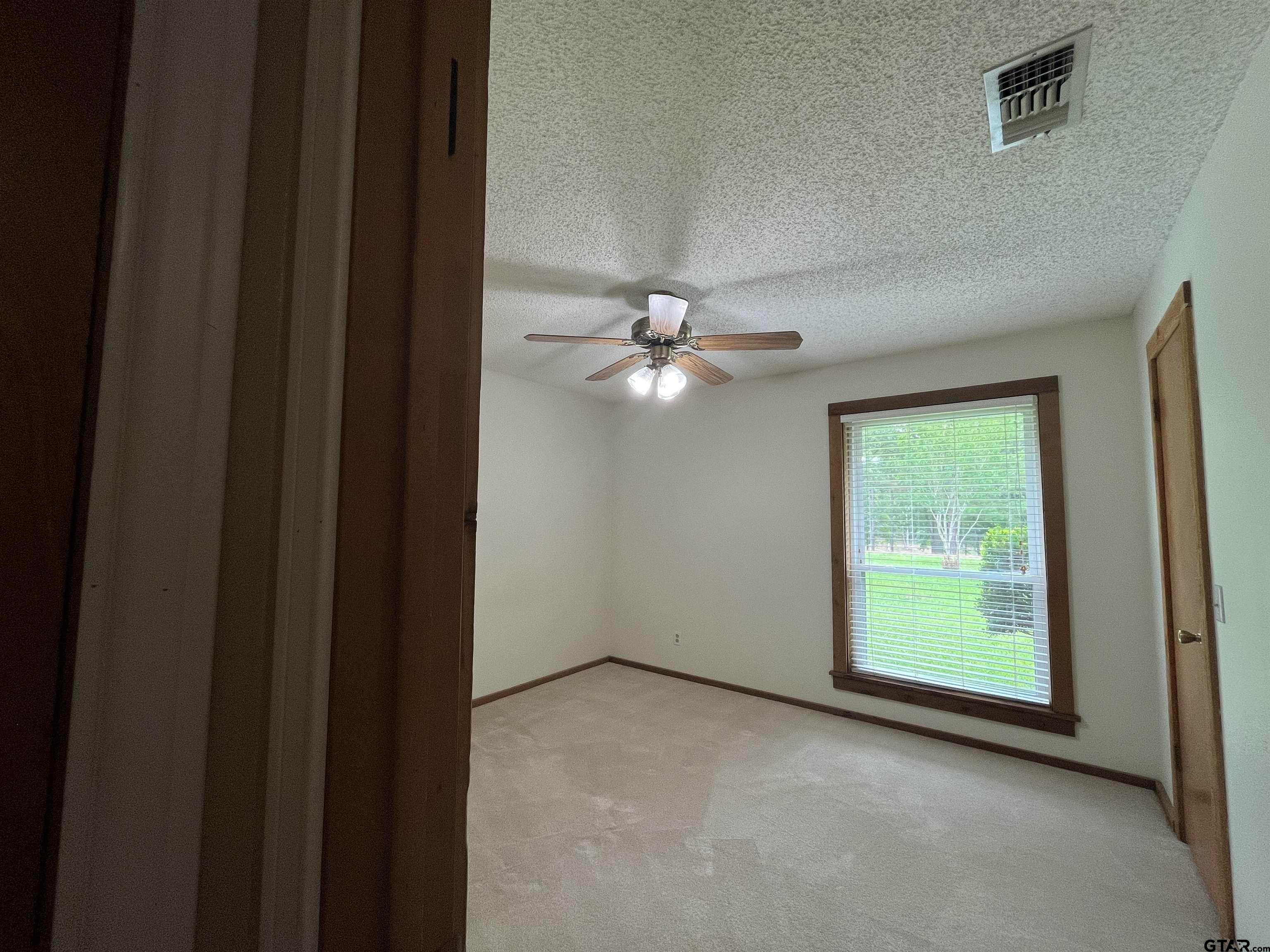 Pittsburg, Texas, 75686, United States, 3 Bedrooms Bedrooms, ,2 BathroomsBathrooms,Residential,For Sale,1848749