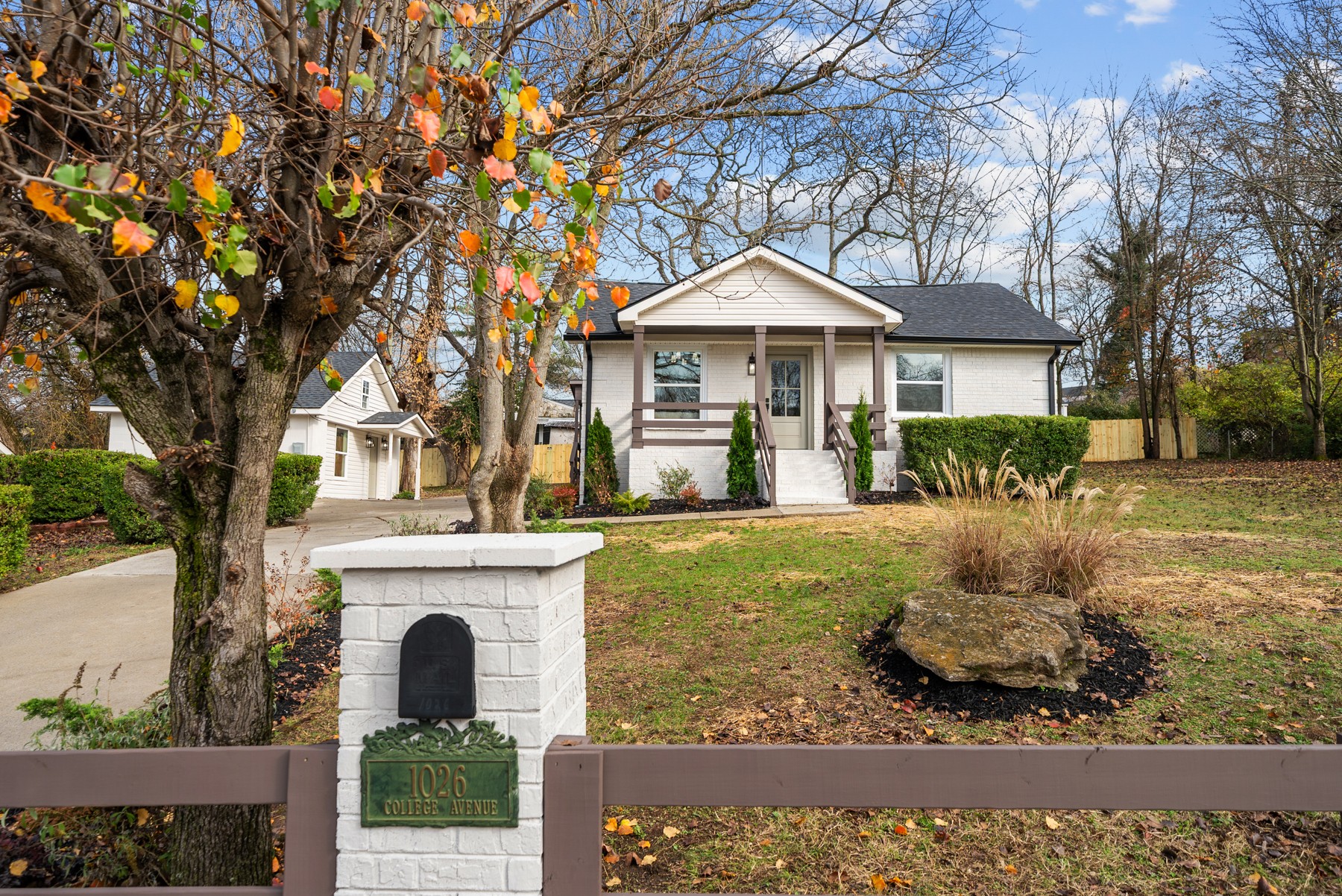 Nashville, Tennessee, 37209, United States, 4 Bedrooms Bedrooms, ,3 BathroomsBathrooms,Residential,For Sale,1999048