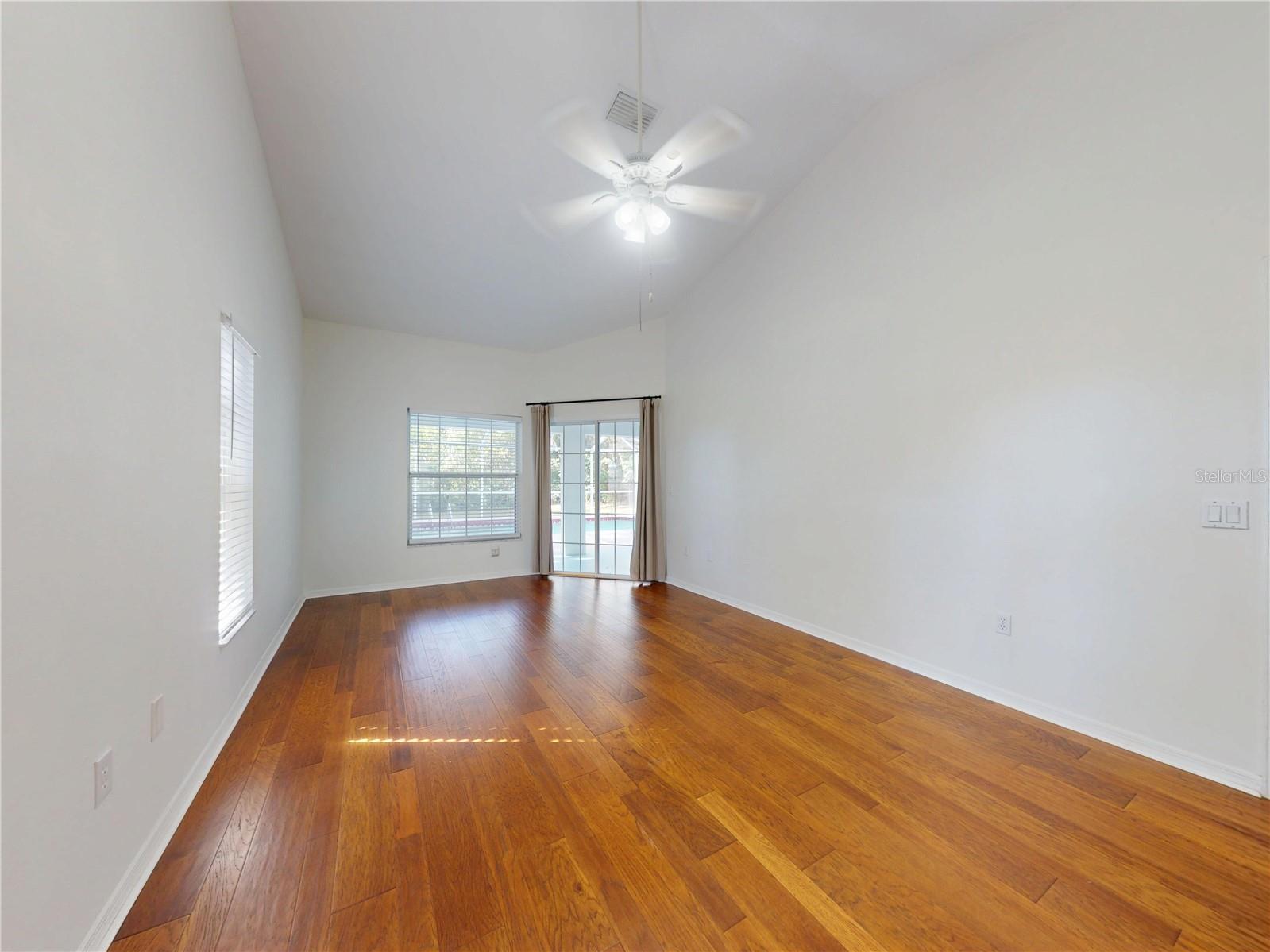 OCALA, Florida, 34482, United States, 4 Bedrooms Bedrooms, ,2 BathroomsBathrooms,Residential,For Sale,1991110