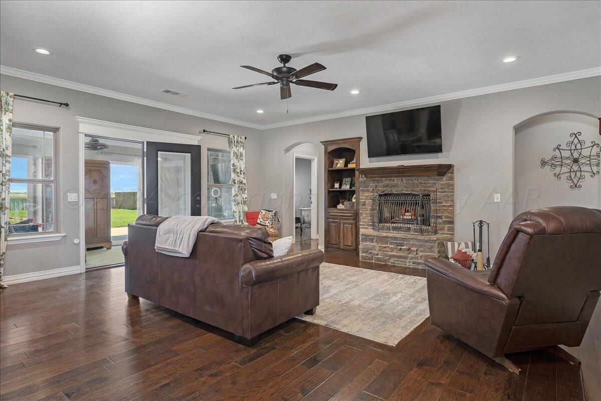 8826 Paintbrush Dr, Amarillo, Texas, 79119, United States, 3 Bedrooms Bedrooms, ,2 BathroomsBathrooms,Residential,For Sale,8826 Paintbrush Dr,1680814