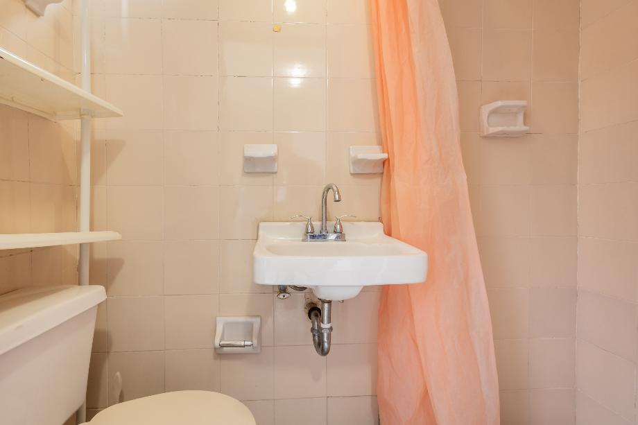 Álvaro Obregón, Ciudad de México, 01700, Mexico, 4 Bedrooms Bedrooms, ,3 BathroomsBathrooms,Residential,For Sale,1729158