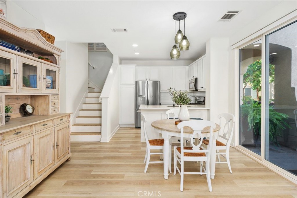 Temecula, California, 92592, United States, 3 Bedrooms Bedrooms, ,3 BathroomsBathrooms,Residential,For Sale,1970519