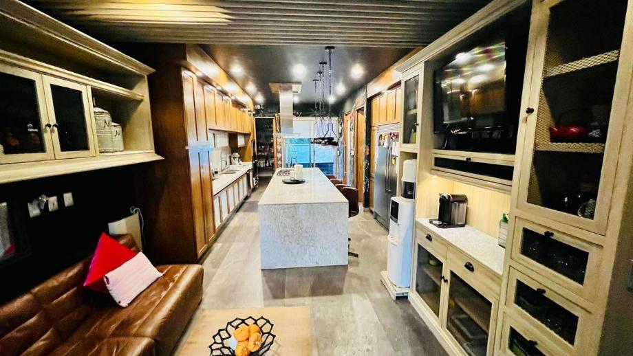 Tlalpan, Ciudad de México, 14210, Mexico, 4 Bedrooms Bedrooms, ,5 BathroomsBathrooms,Residential,For Sale,1917551