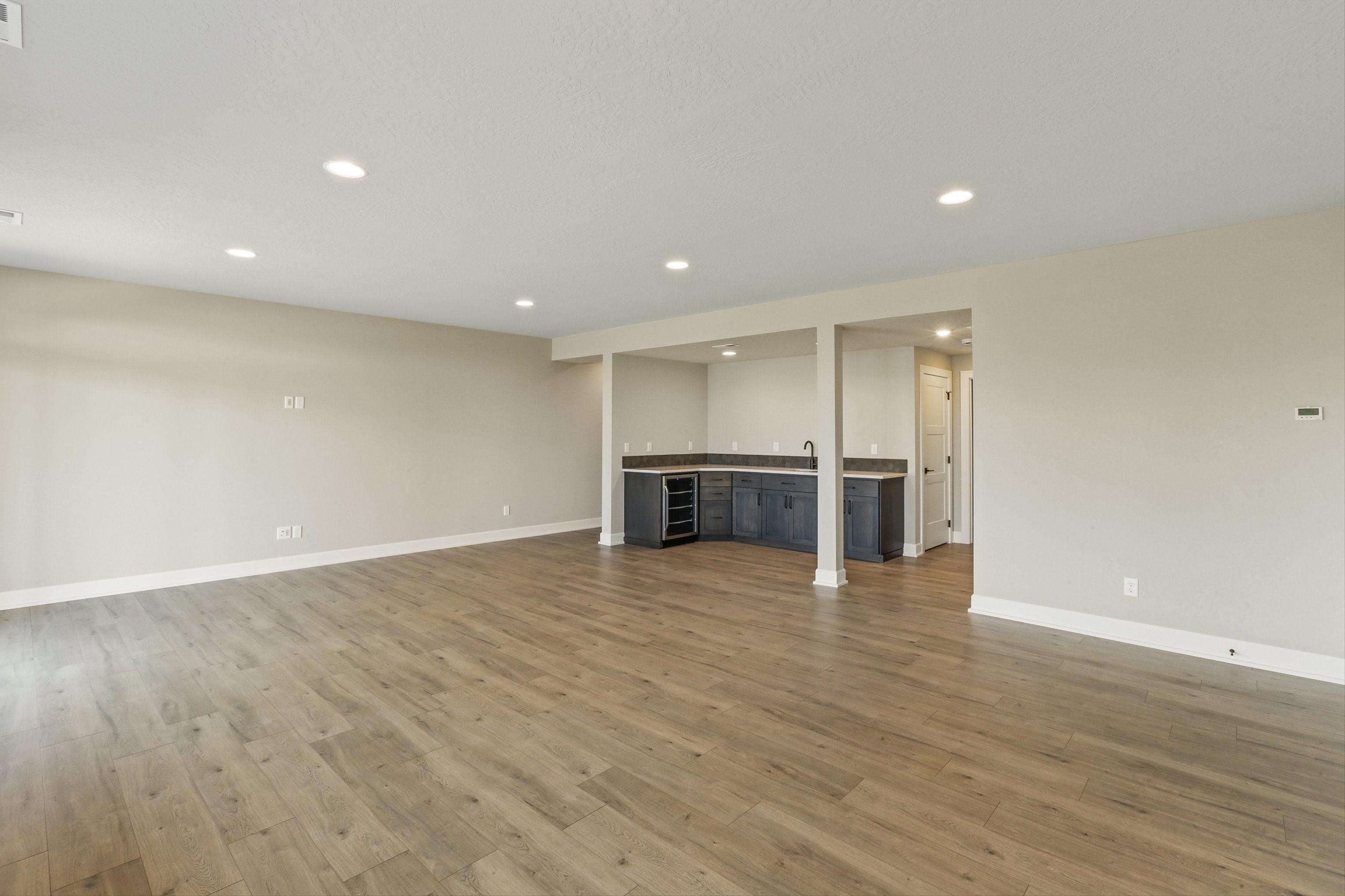 Spokane, Washington, 99223, United States, 5 Bedrooms Bedrooms, ,4 BathroomsBathrooms,Residential,For Sale,1999672