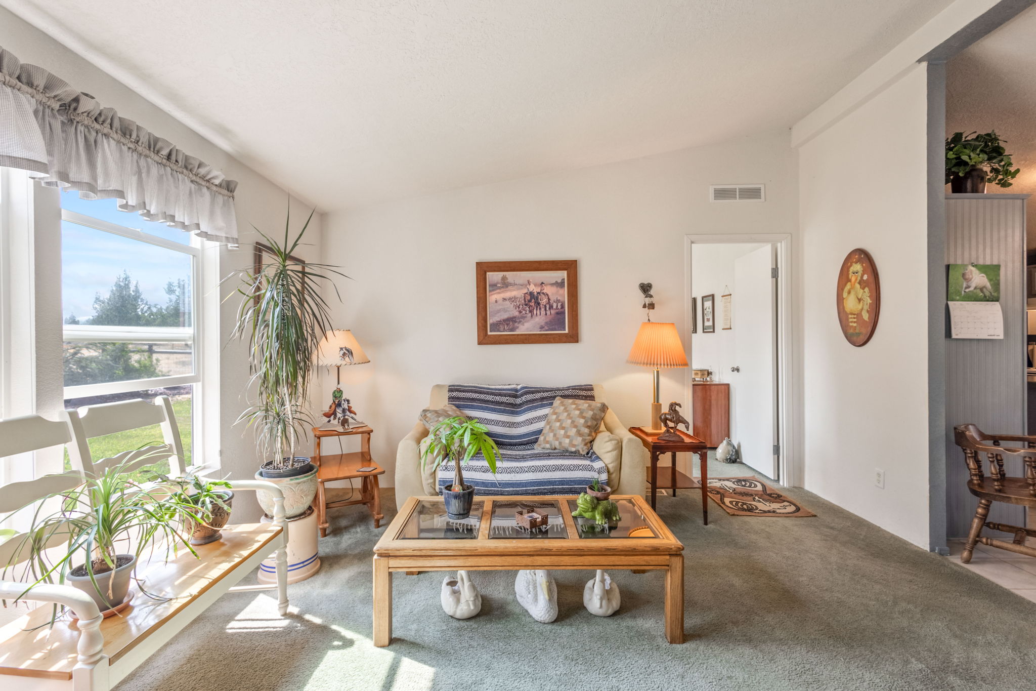 Prineville, Oregon, 97754, United States, 4 Bedrooms Bedrooms, ,2 BathroomsBathrooms,Residential,For Sale,1919985