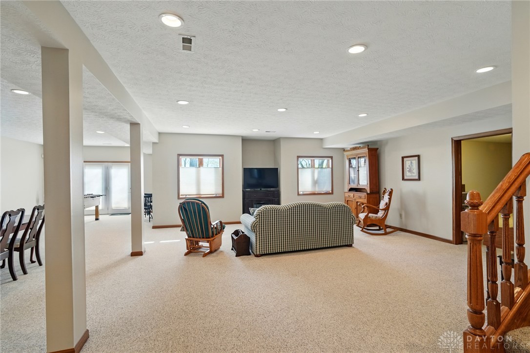 Dayton, Ohio, 45434, United States, 4 Bedrooms Bedrooms, ,5 BathroomsBathrooms,Residential,For Sale,1767935