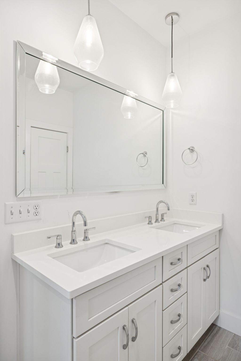 Nashville, Tennessee, 37209, United States, 3 Bedrooms Bedrooms, ,3 BathroomsBathrooms,Residential,For Sale,2001749