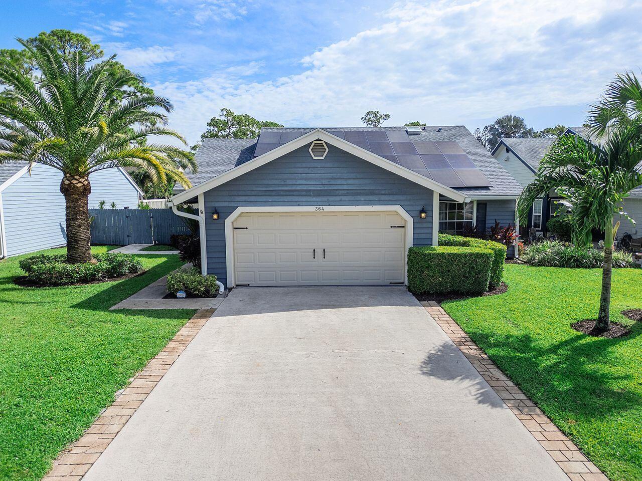 Wellington, Florida, 33414, United States, 2 Bedrooms Bedrooms, ,2 BathroomsBathrooms,Residential,For Sale,1892262