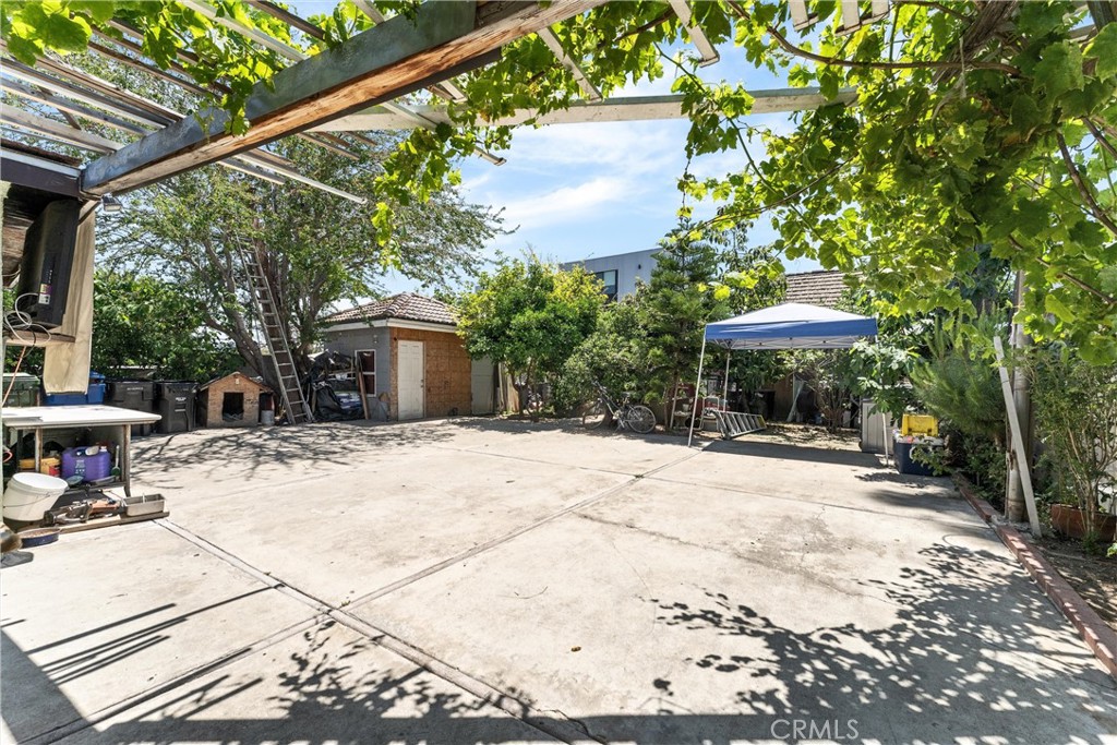 Los Angeles, California, 90033, United States, 4 Bedrooms Bedrooms, ,3 BathroomsBathrooms,Residential,For Sale,1834728