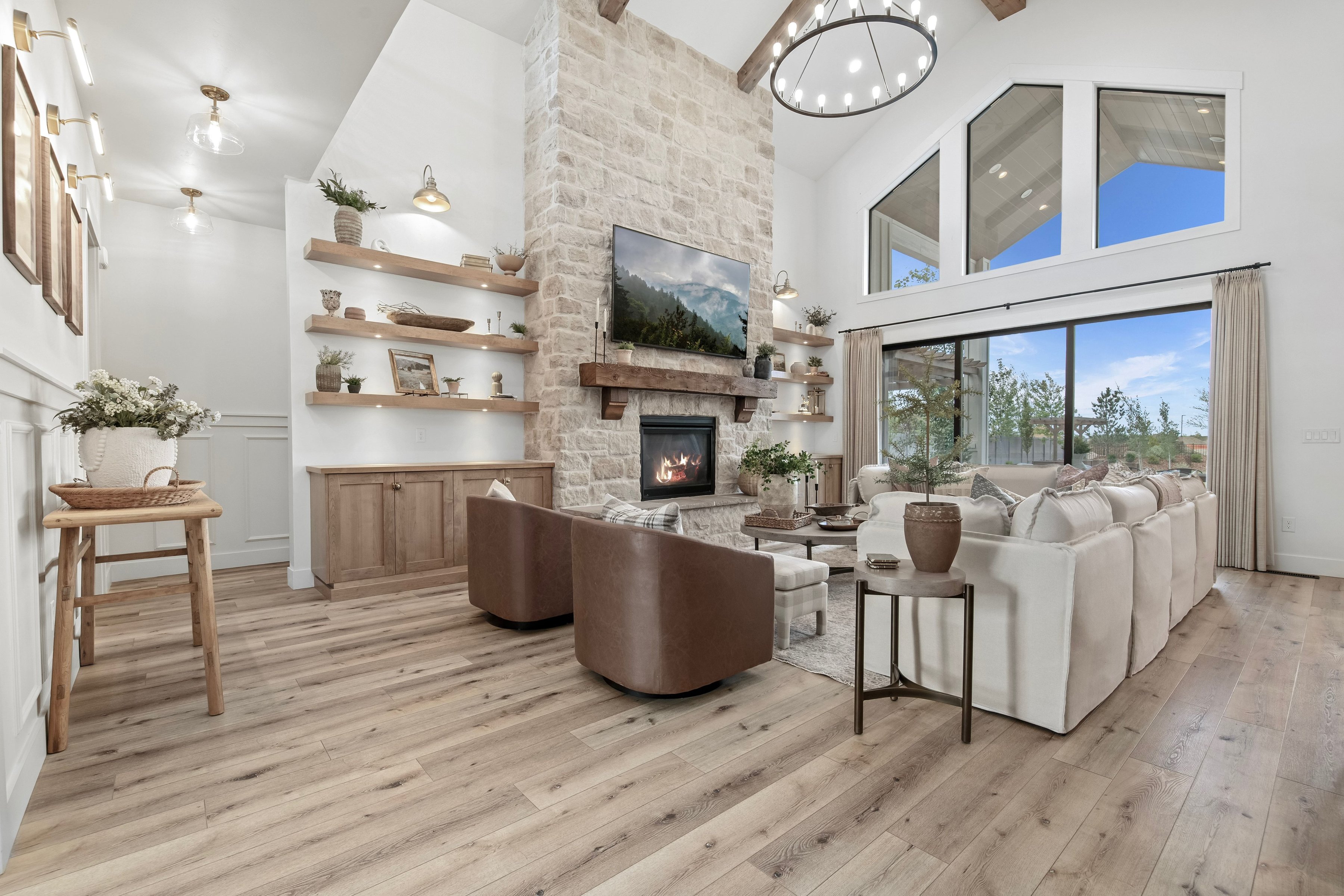  Multi-Generational Luxury with Mountain Views - 物件實景