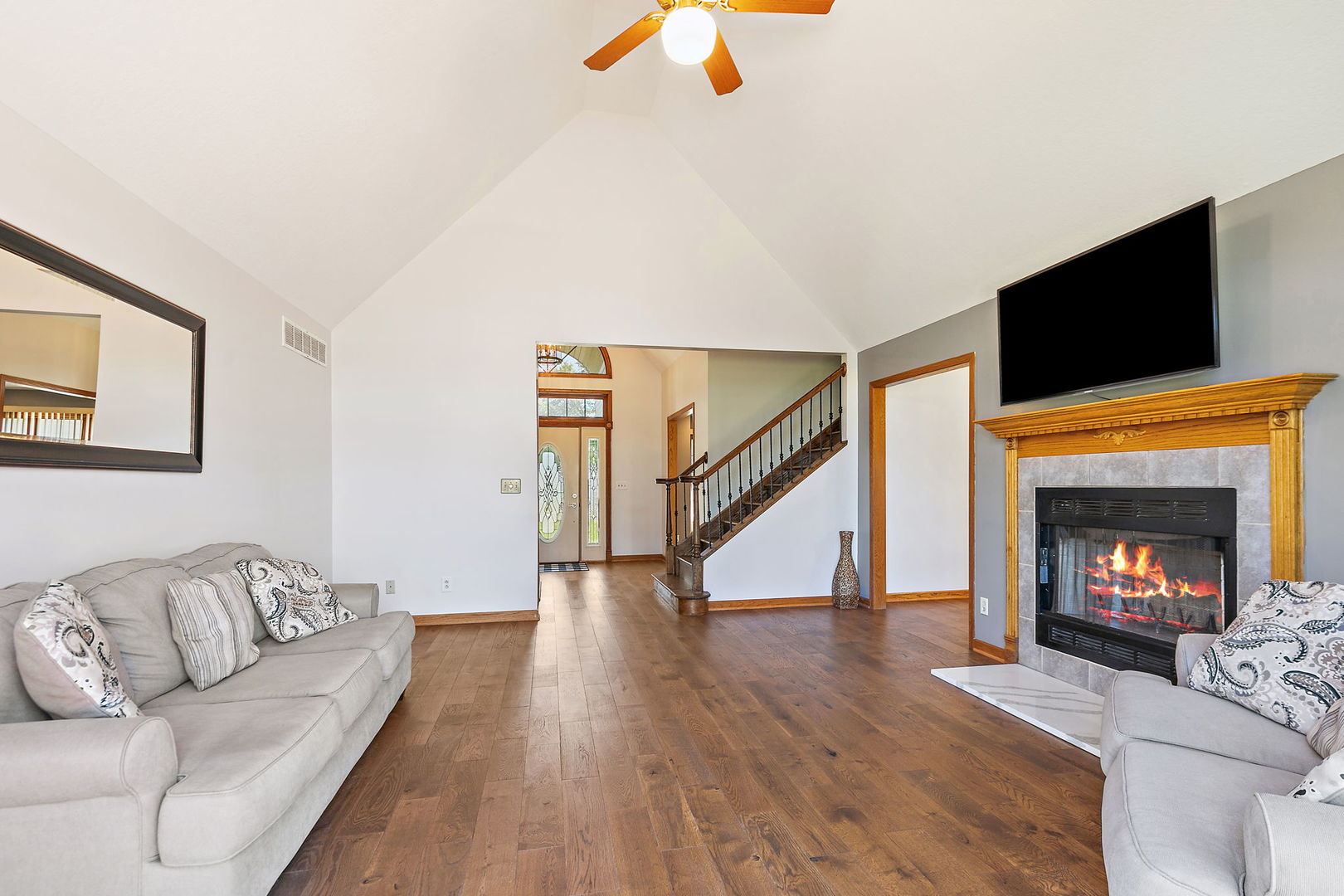 Custer Park, Illinois, 60481, United States, 4 Bedrooms Bedrooms, ,3 BathroomsBathrooms,Residential,For Sale,1977920