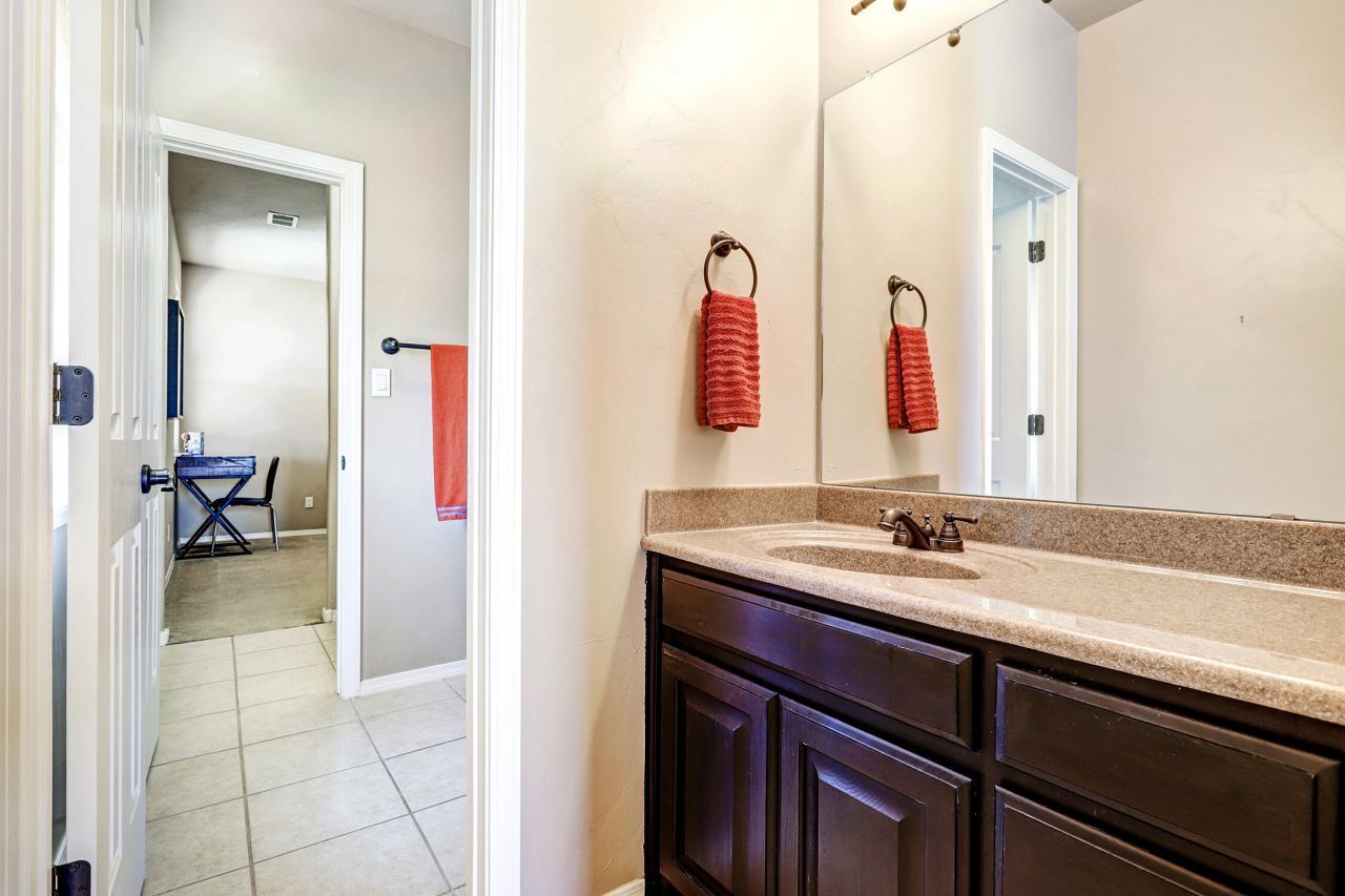 Rio Rancho, New Mexico, 87124, United States, 4 Bedrooms Bedrooms, ,3 BathroomsBathrooms,Residential,For Sale,1956048