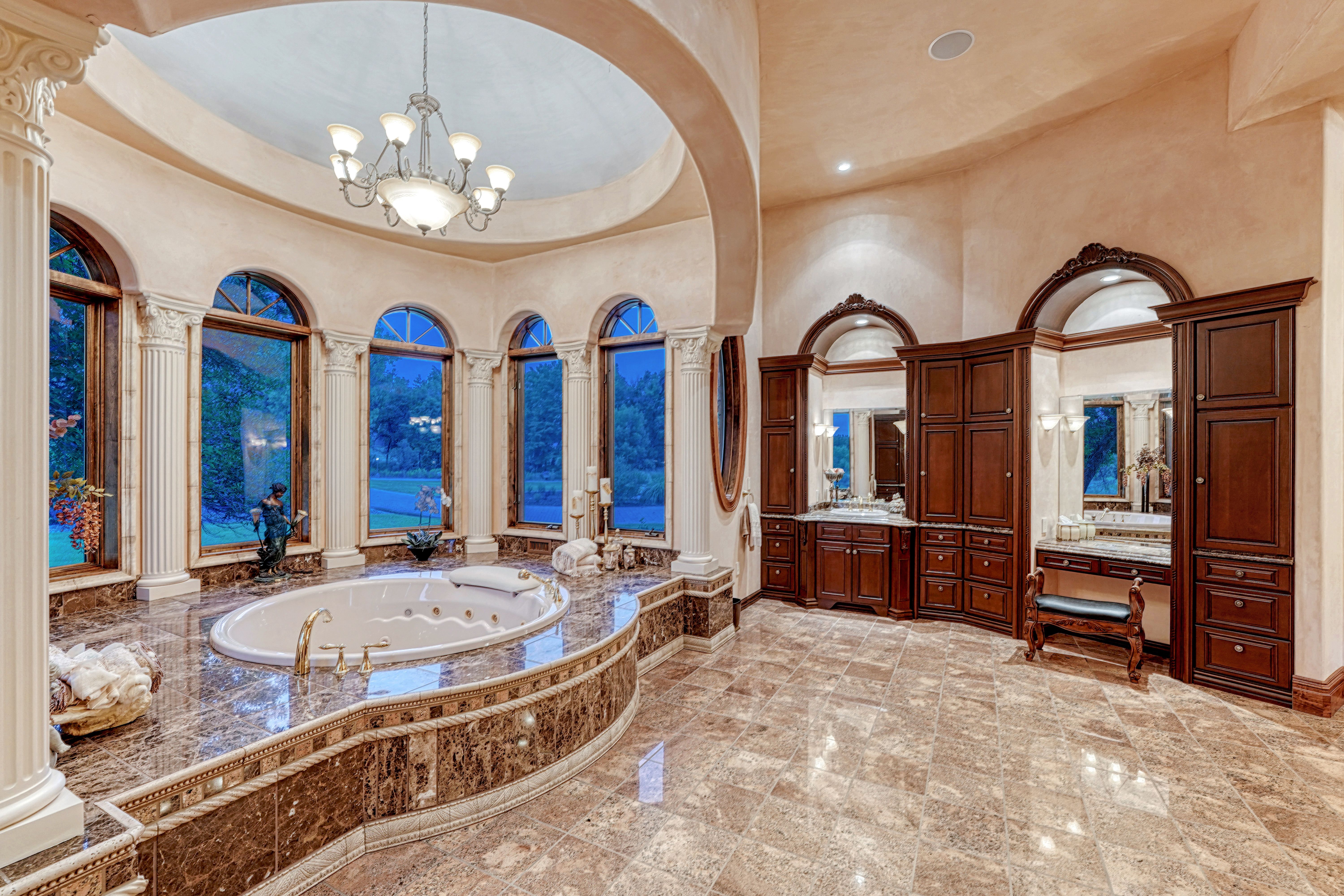  Extraordinary Estate on Pueblo