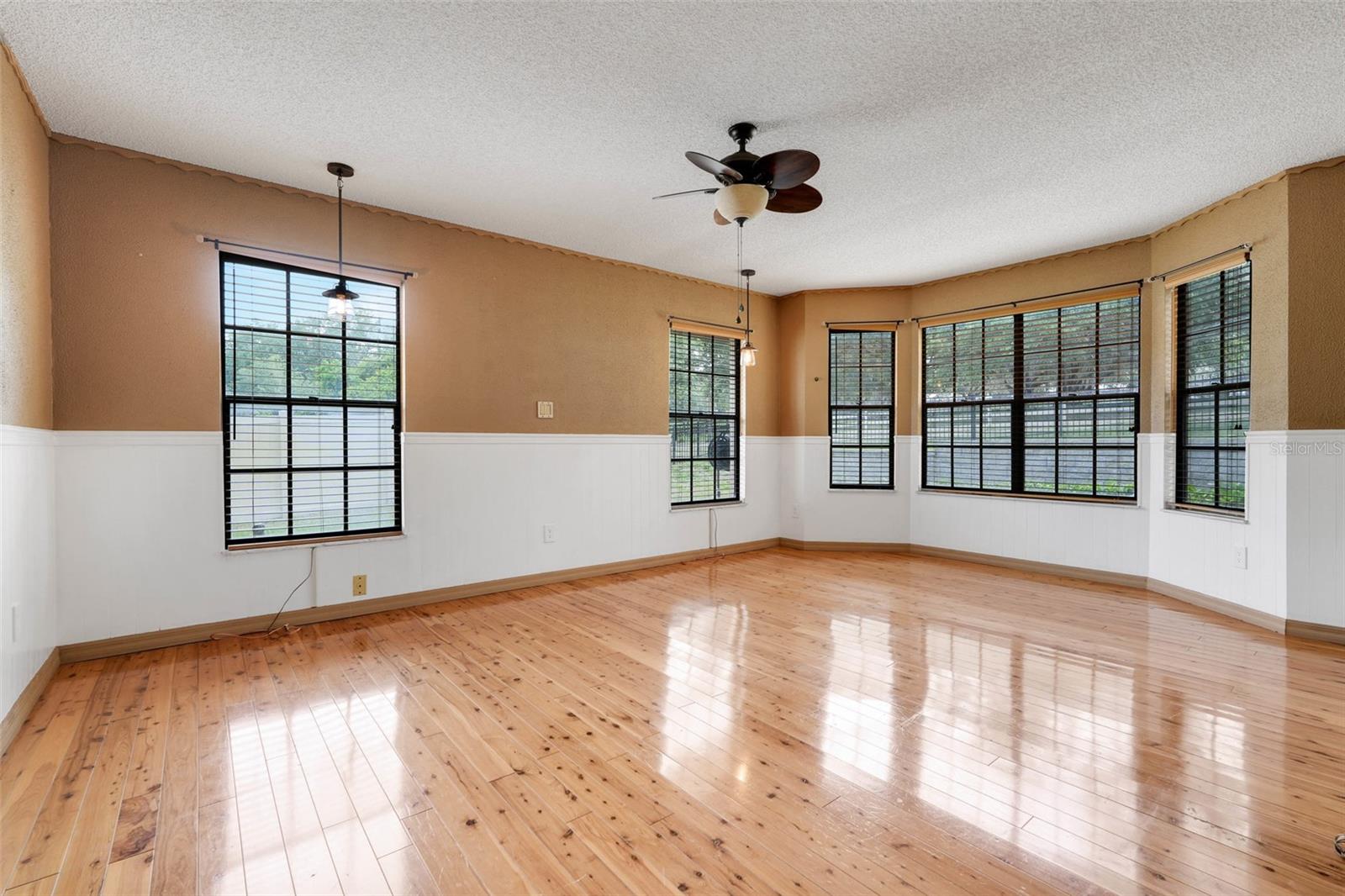 GROVELAND, Florida, 34736, United States, 4 Bedrooms Bedrooms, ,4 BathroomsBathrooms,Residential,For Sale,1695910