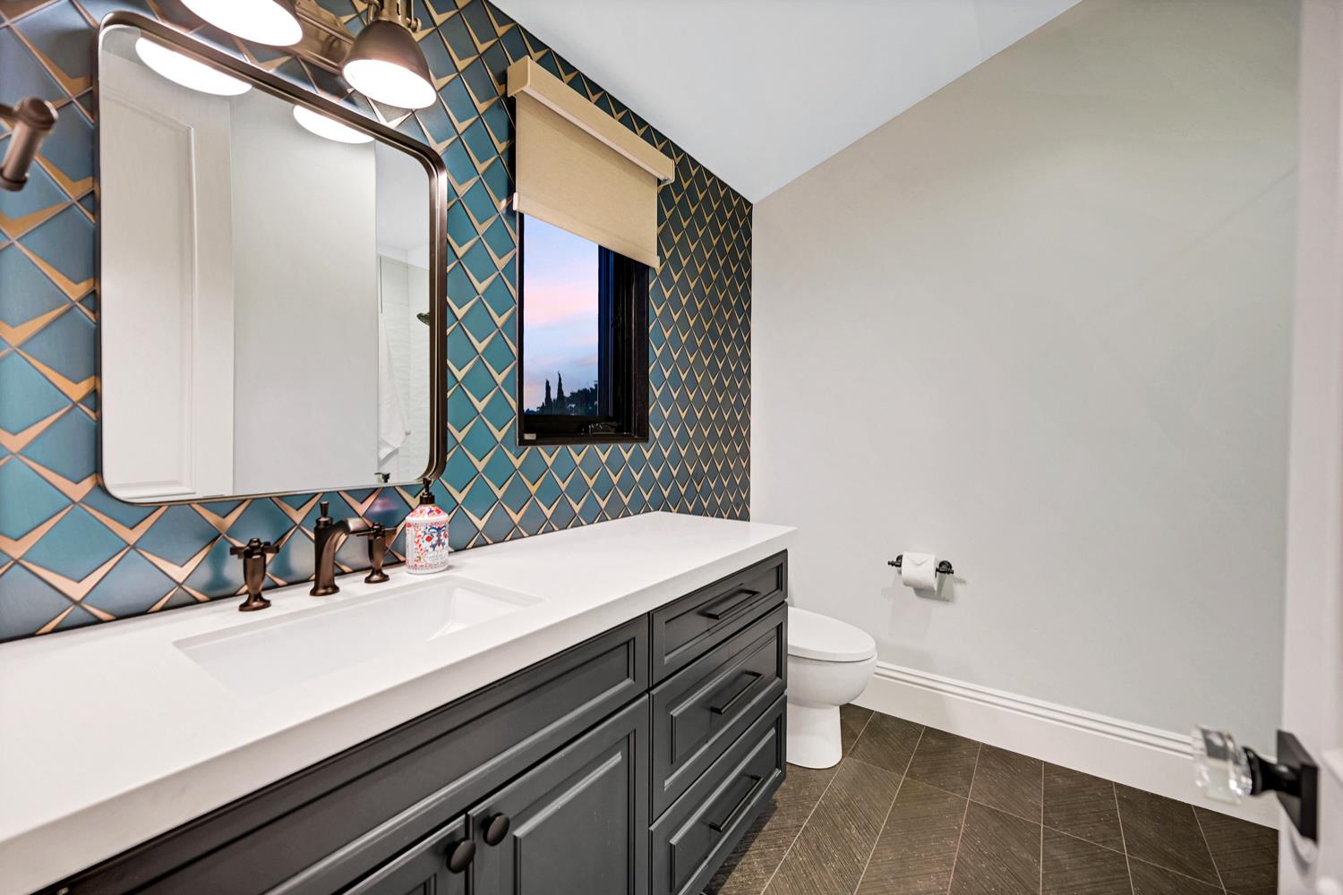 Loomis, California, 95650, United States, 6 Bedrooms Bedrooms, ,6 BathroomsBathrooms,Residential,For Sale,1908935