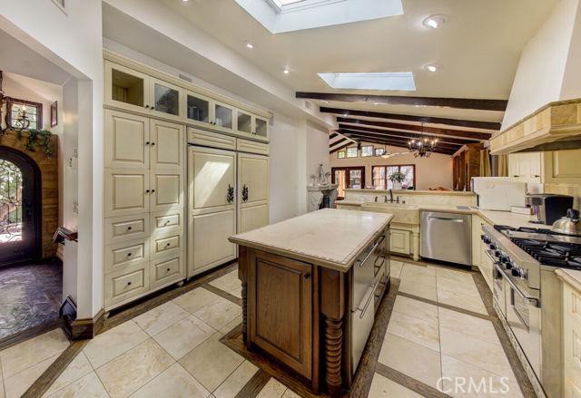 La Habra Heights, California, 90631, United States, 5 Bedrooms Bedrooms, ,4 BathroomsBathrooms,Residential,For Sale,1914300