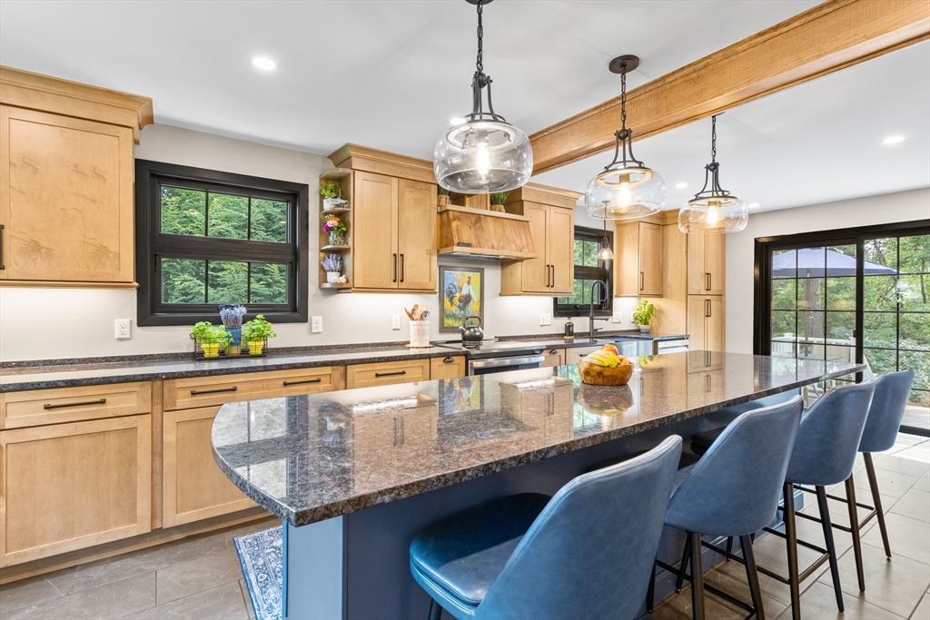 Waltham, Massachusetts, 02451, United States, 4 Bedrooms Bedrooms, ,2 BathroomsBathrooms,Residential,For Sale,1914074
