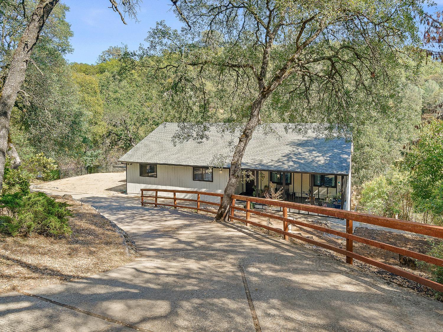 Shingle Springs, California, 95682, United States, 4 Bedrooms Bedrooms, ,3 BathroomsBathrooms,Residential,For Sale,1982328