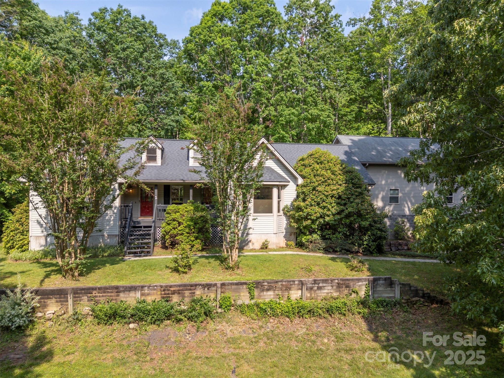Zirconia, North Carolina, 28790, United States, 3 Bedrooms Bedrooms, ,2 BathroomsBathrooms,Residential,For Sale,1827884