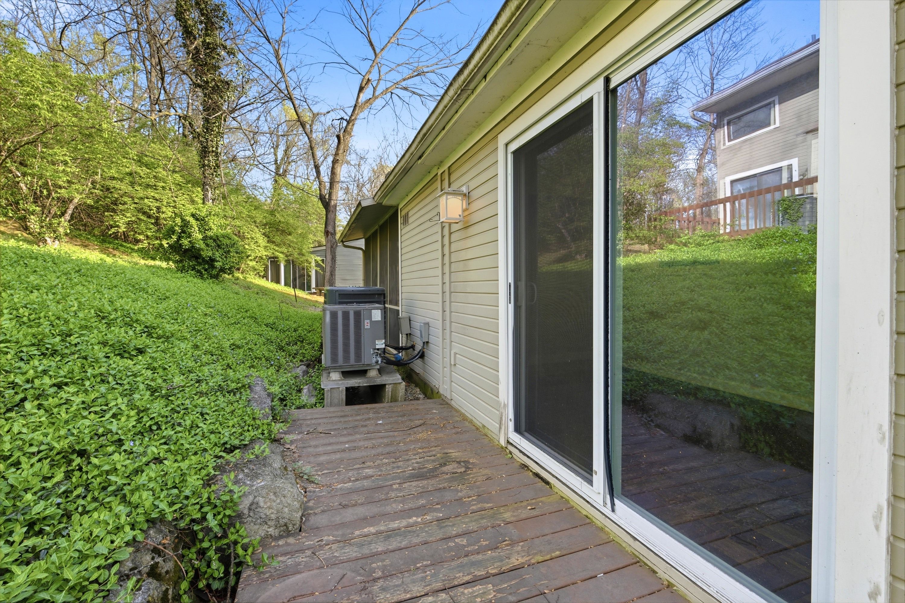  421 Ledgeview Park Drive, Louisville, KY 40206 - 物件實景