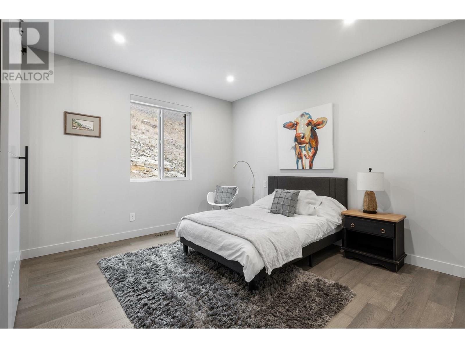 KELOWNA, British Columbia, V4V 1N4, CA, 4 Bedrooms Bedrooms, ,3 BathroomsBathrooms,Residential,For Sale,1859921