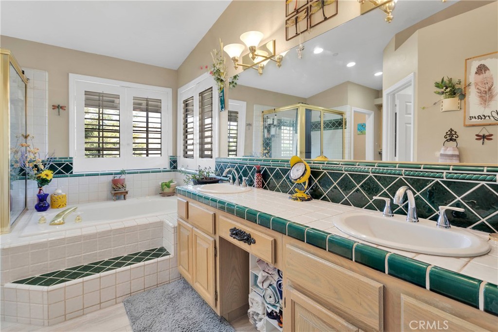 Pinon Hills, California, 92372, United States, 3 Bedrooms Bedrooms, ,2 BathroomsBathrooms,Residential,For Sale,1980325