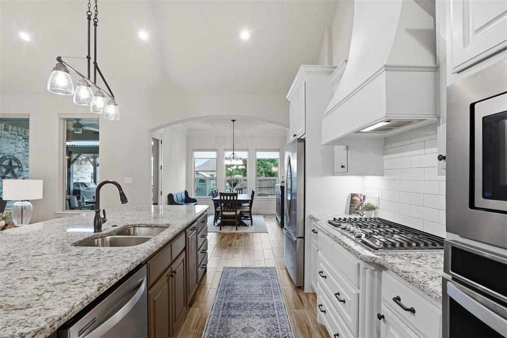 Granbury, Texas, 76048, United States, 4 Bedrooms Bedrooms, ,3 BathroomsBathrooms,Residential,For Sale,2001817