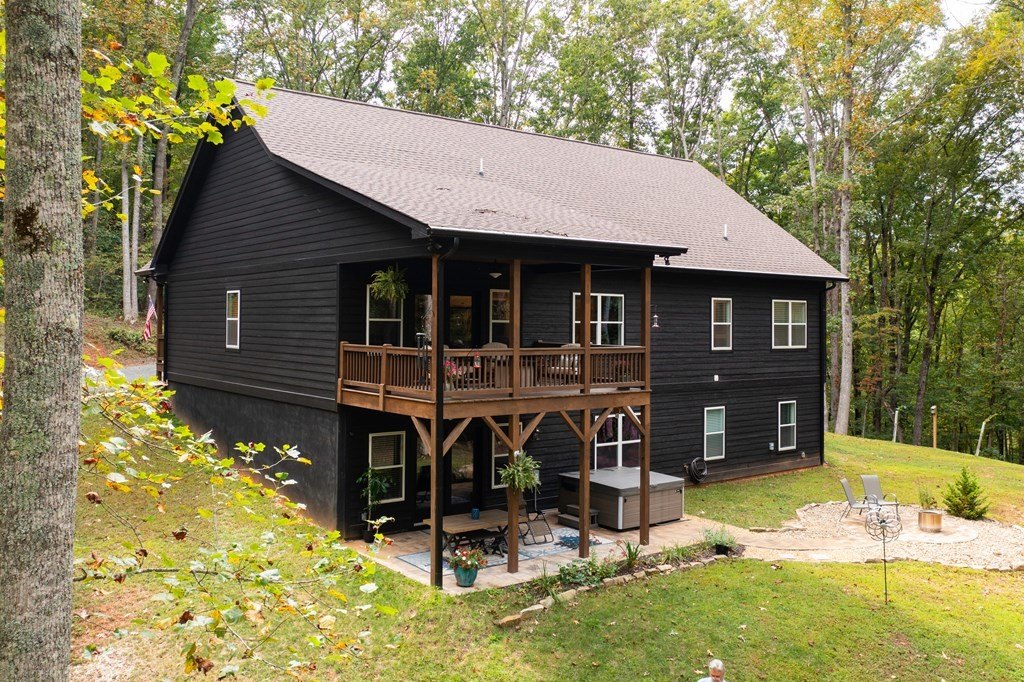 Hayesville, North Carolina, 28904, United States, 3 Bedrooms Bedrooms, ,3 BathroomsBathrooms,Residential,For Sale,1872419