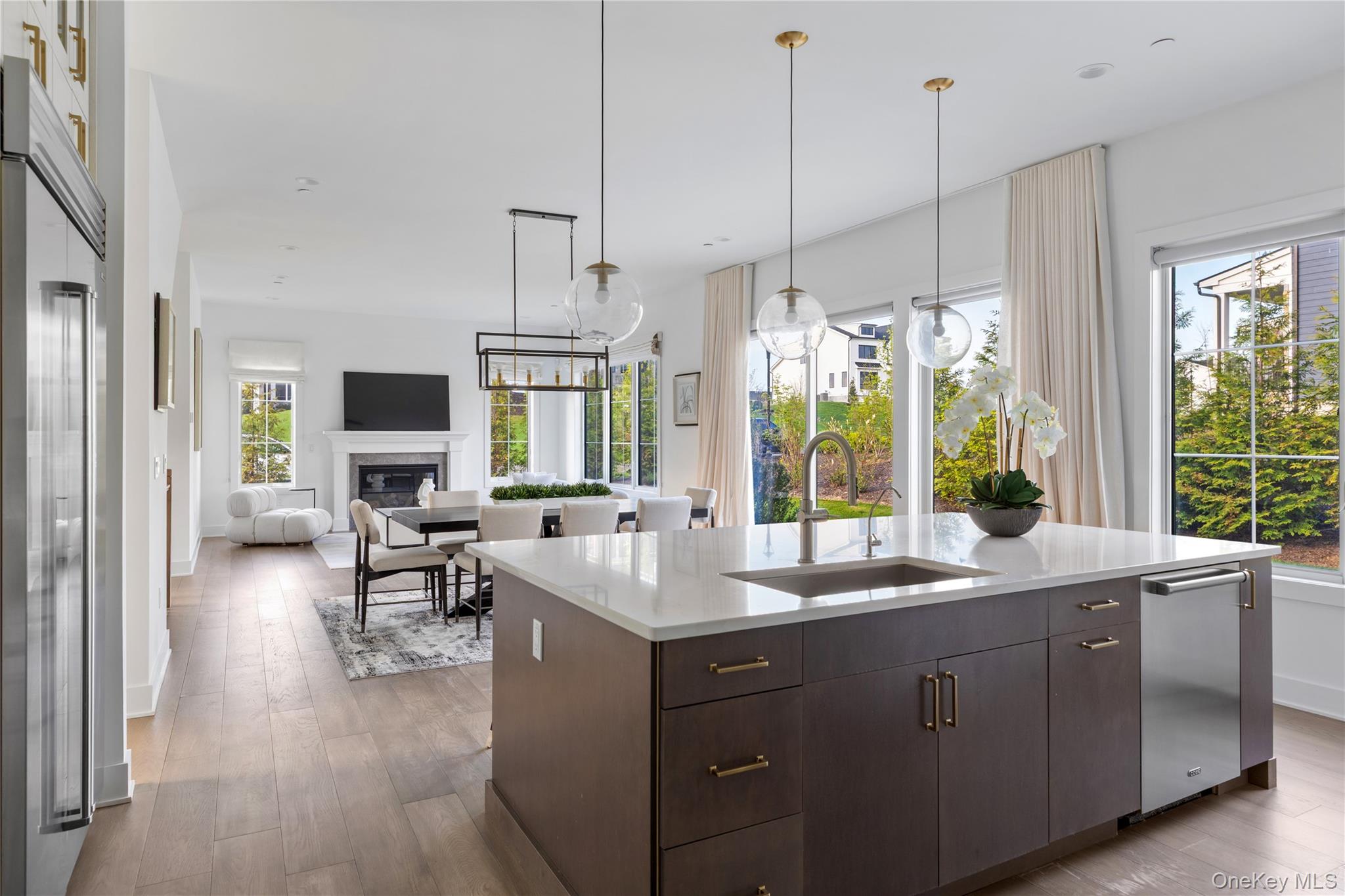  1 Sequoia Circle, Manhasset, NY, 11030 - 物件實景