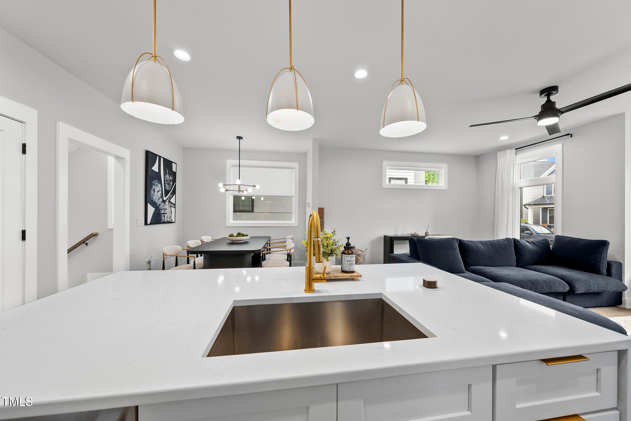 Raleigh, North Carolina, 27601, United States, 4 Bedrooms Bedrooms, ,4 BathroomsBathrooms,Residential,For Sale,1793176