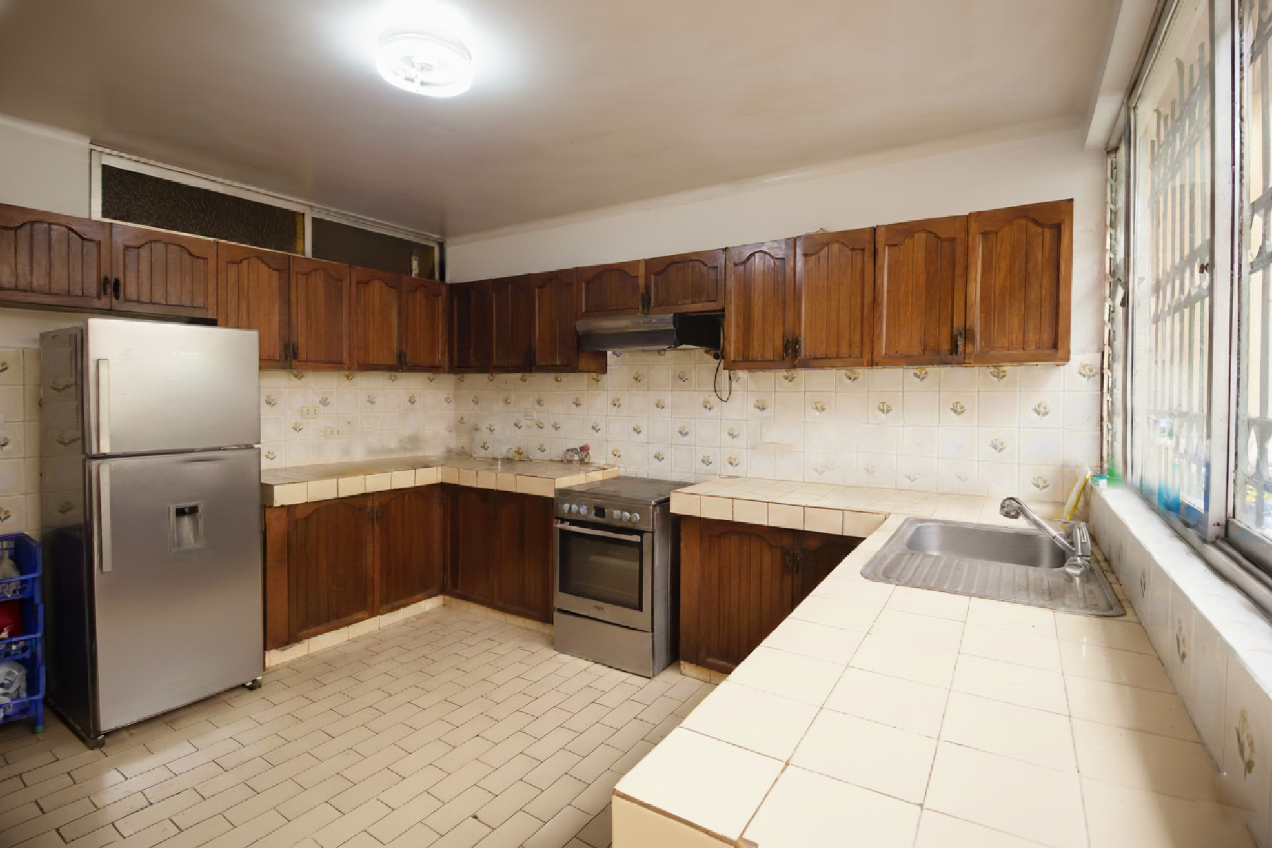  Excellent House to remodel or to build - 物件實景