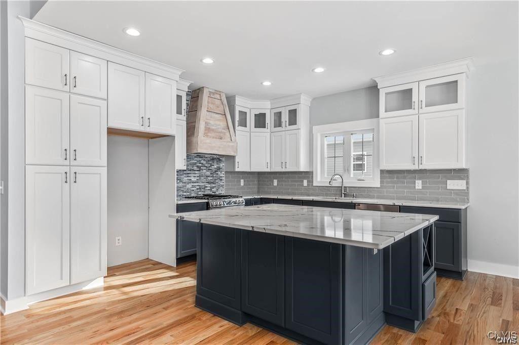 Syracuse, New York, 13215, United States, 3 Bedrooms Bedrooms, ,3 BathroomsBathrooms,Residential,For Sale,1846981