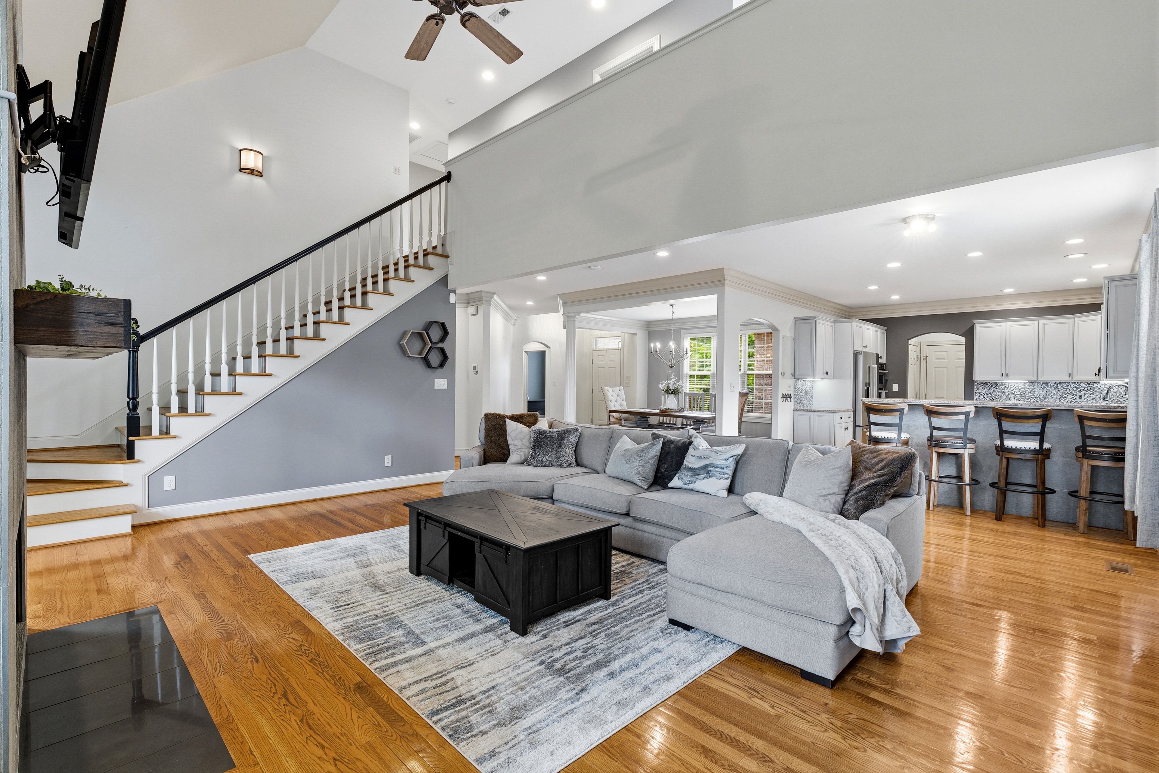  4713 Lyons View Pike, Knoxville, TN 37919 - 物件實景