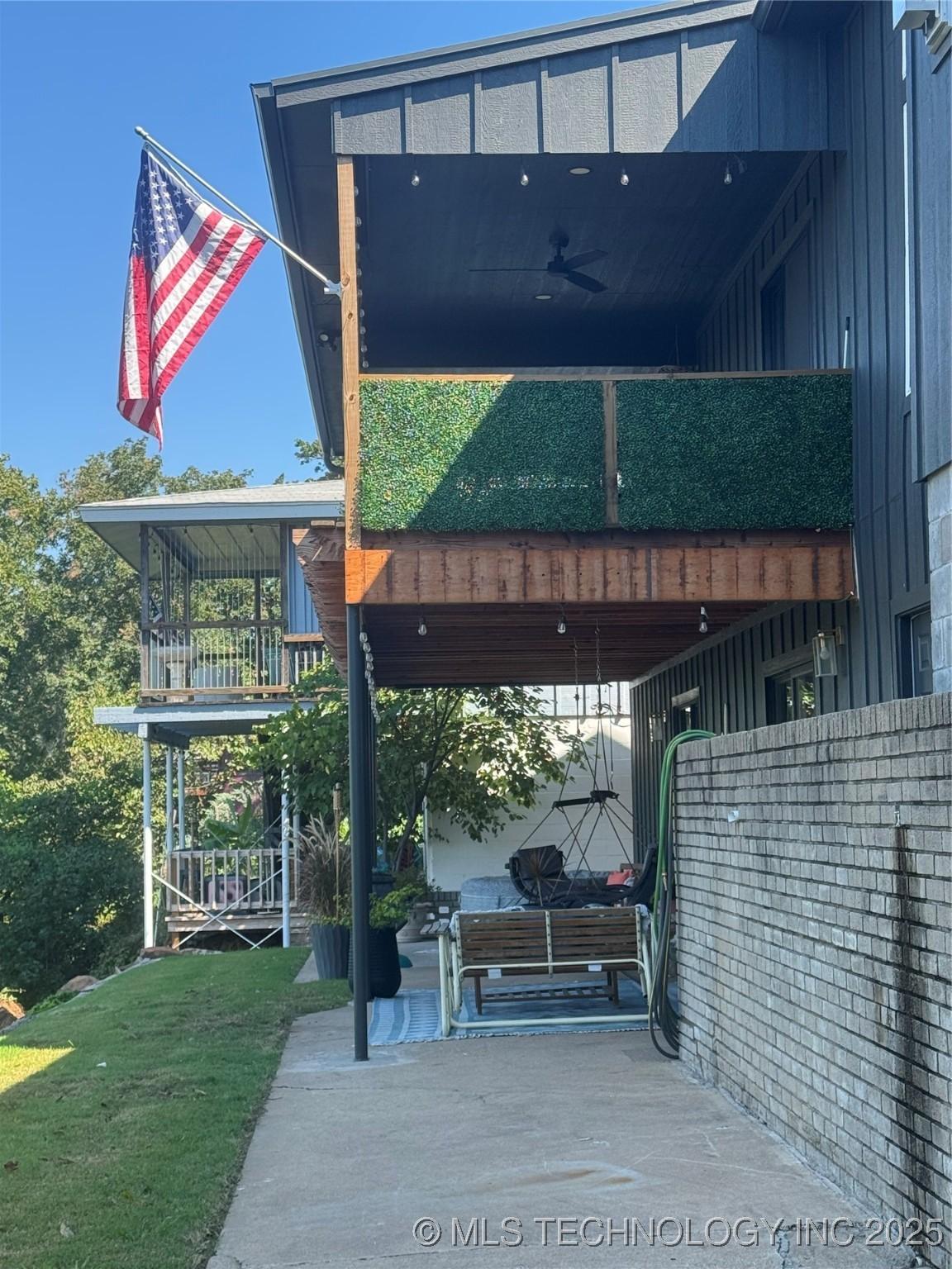 Mannford, Oklahoma, 74044, United States, 4 Bedrooms Bedrooms, ,3 BathroomsBathrooms,Residential,For Sale,1974696