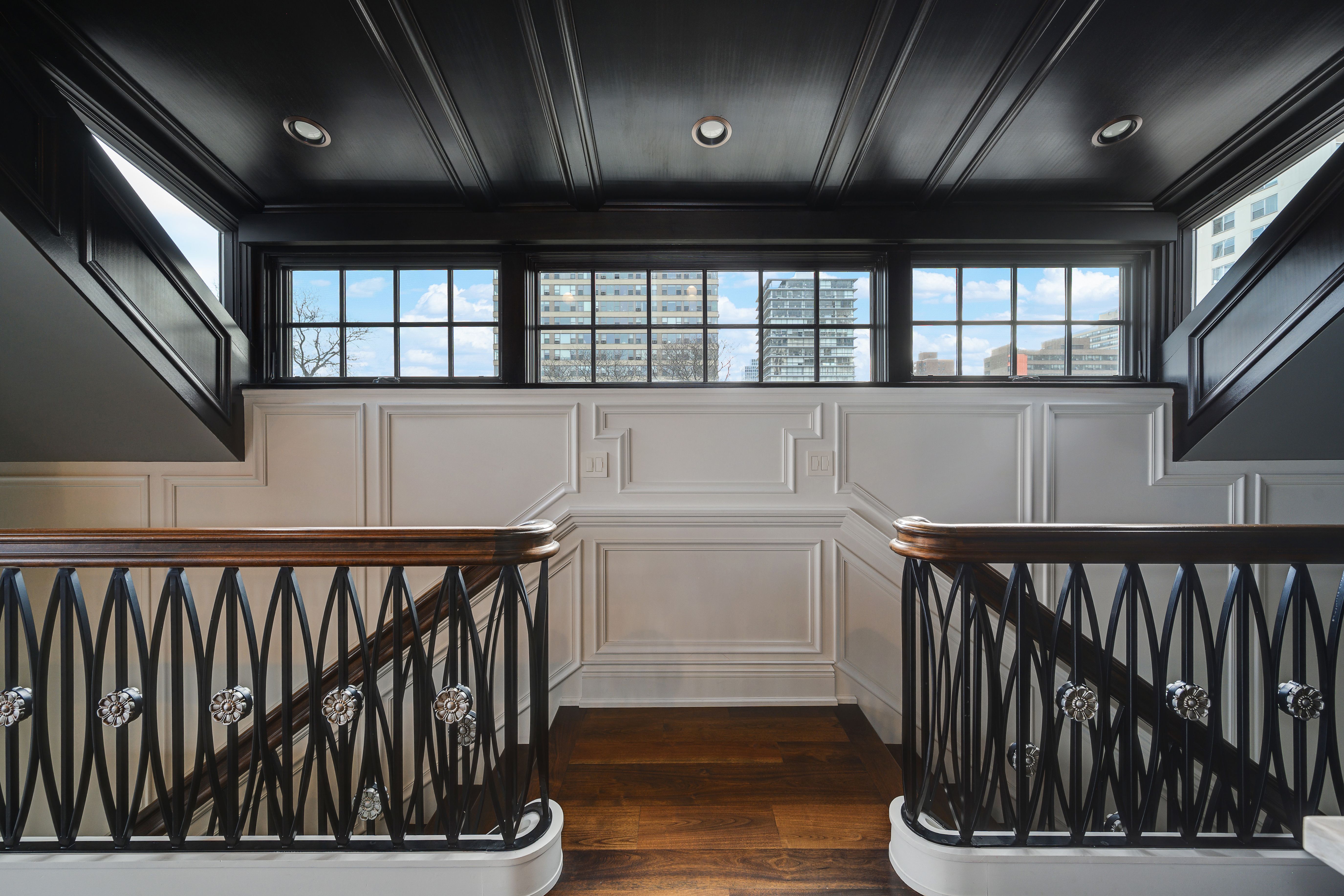  Impeccably Maintained Single-Family Residence on Lake Shore Drive - 物件實景