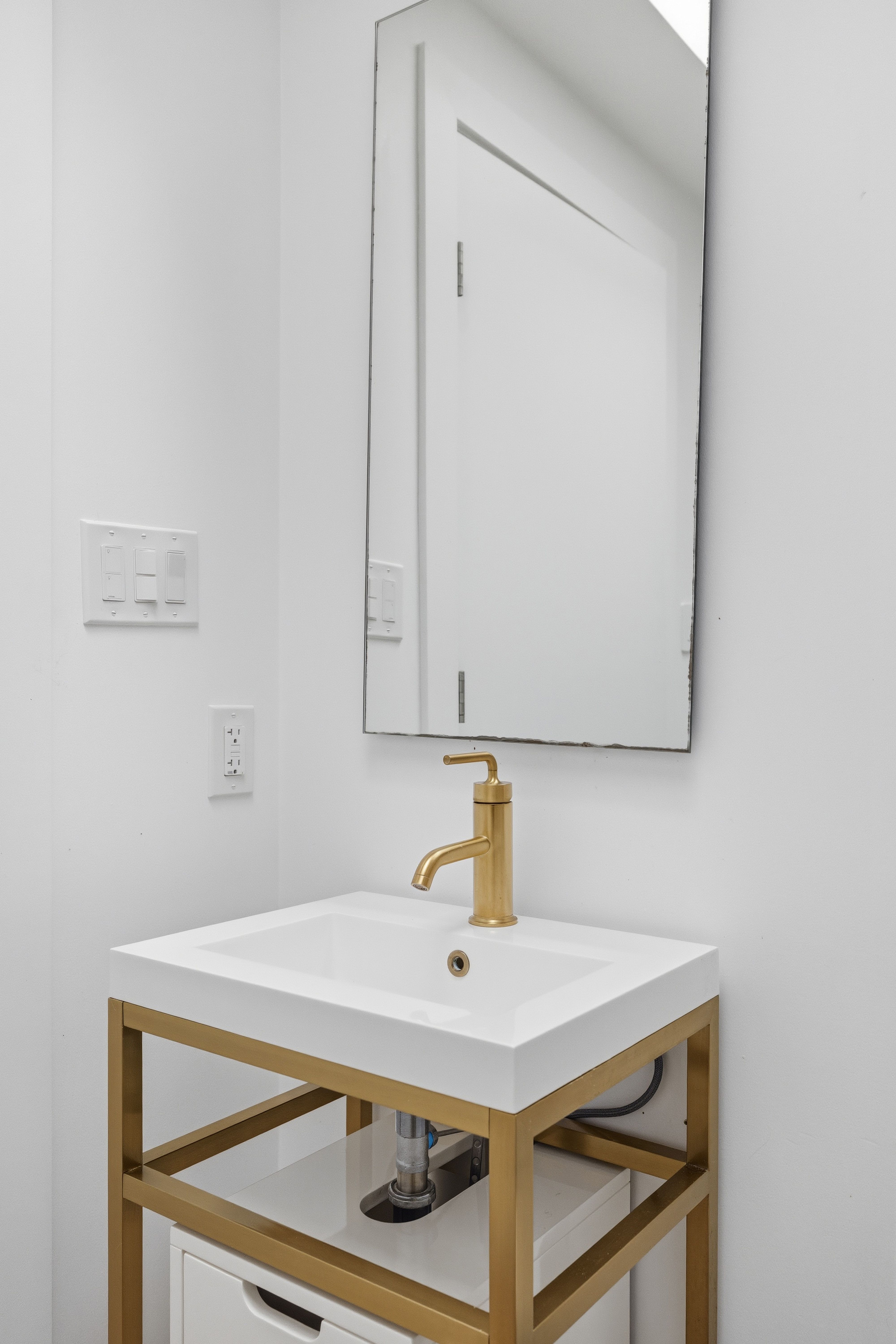  Bridle Path Modern - 物件實景