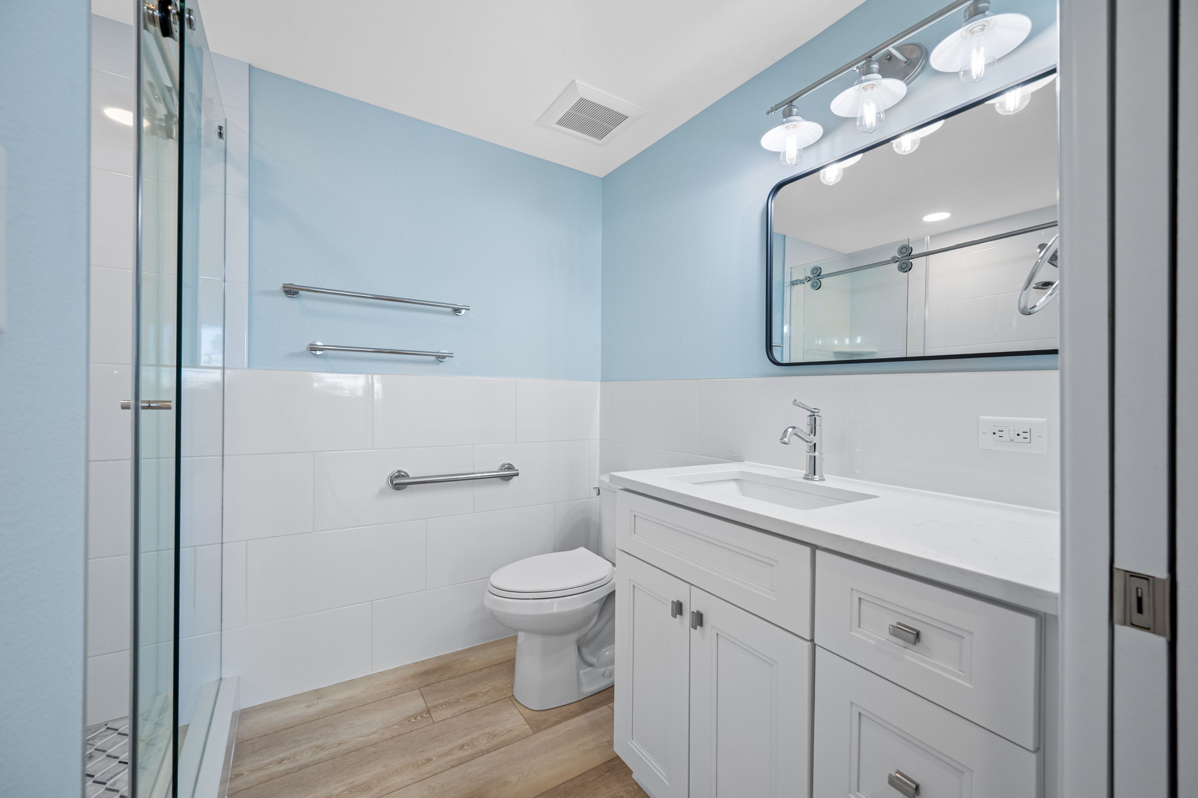 South Pasadena, Florida, 33707, United States, 2 Bedrooms Bedrooms, ,2 BathroomsBathrooms,Residential,For Sale,1987070