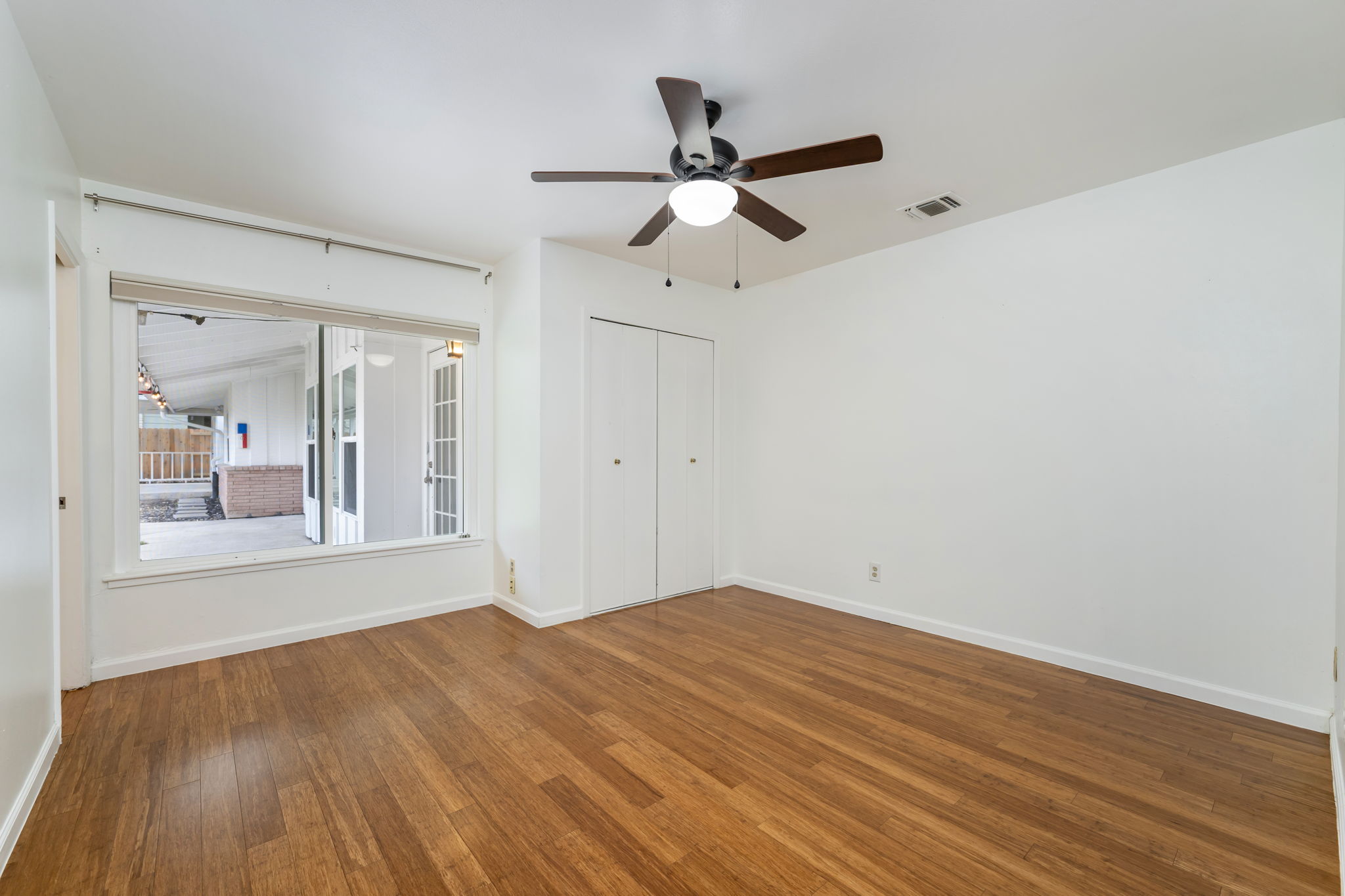  Refined Mid-Century Modern with Casita in Alamo Heights ISD - 物件實景
